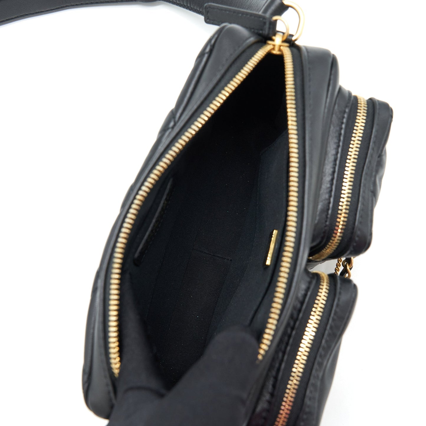 Chanel 22C Camera Bag Calfskin Black (Microchip)