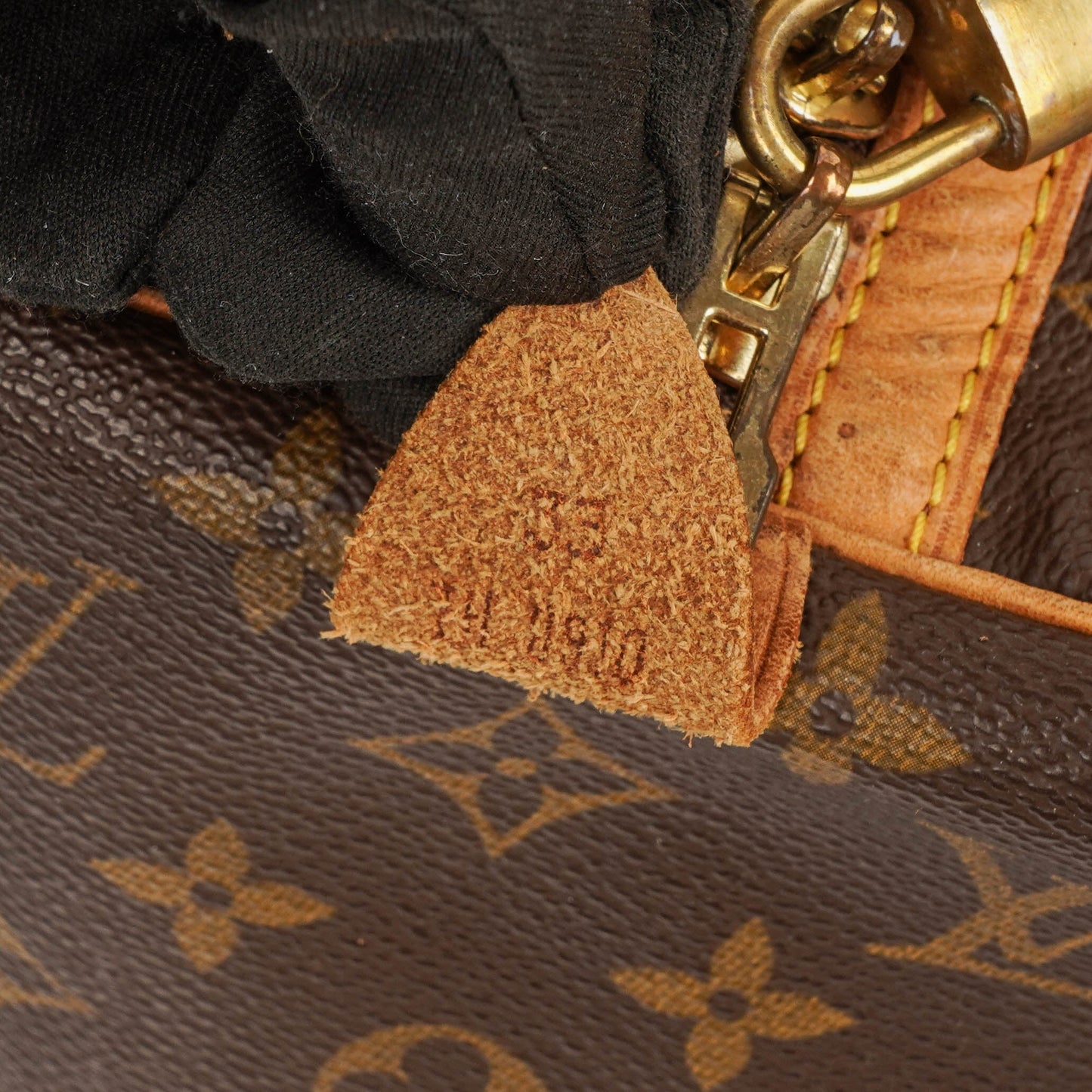 Louis Vuitton Sac Souple 35 Monogram Canvas Bag