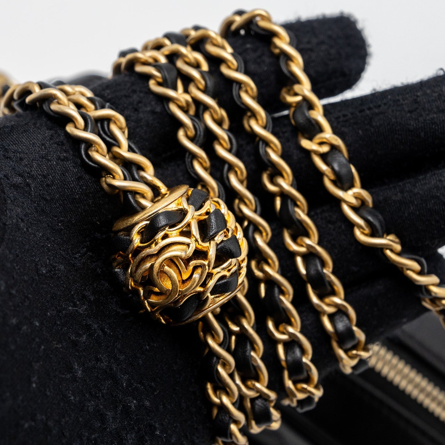 Chanel pearl crush camera bag lambskin black  (microchip)
