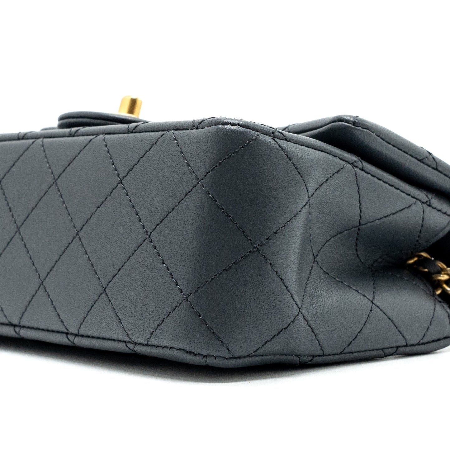 Chanel pearl crush mini rectangular flap bag Lambskin dark grey  (microchip)