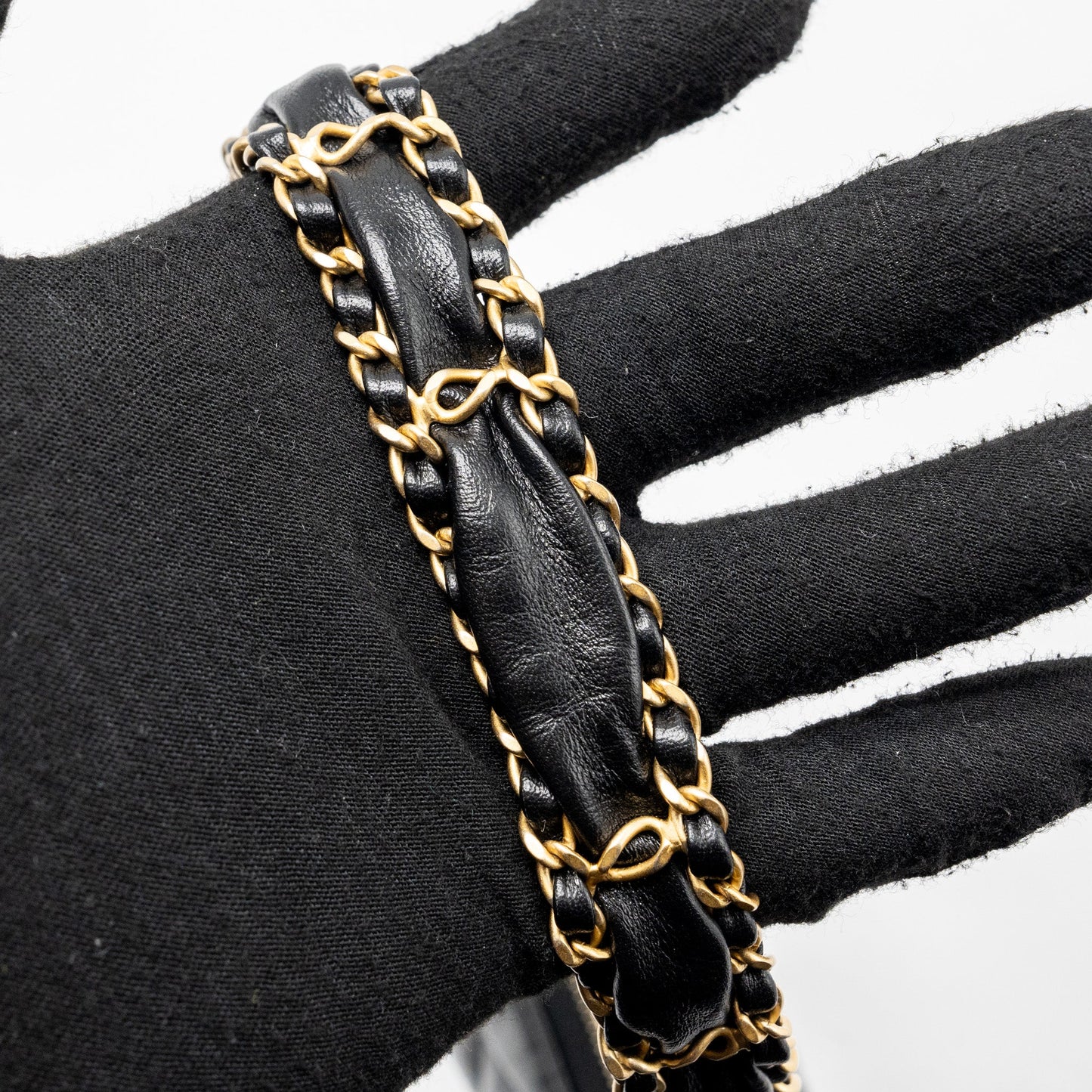 Chanel 23k 19 Hobo Shoulder Bag Calfskin Black  (microchip)