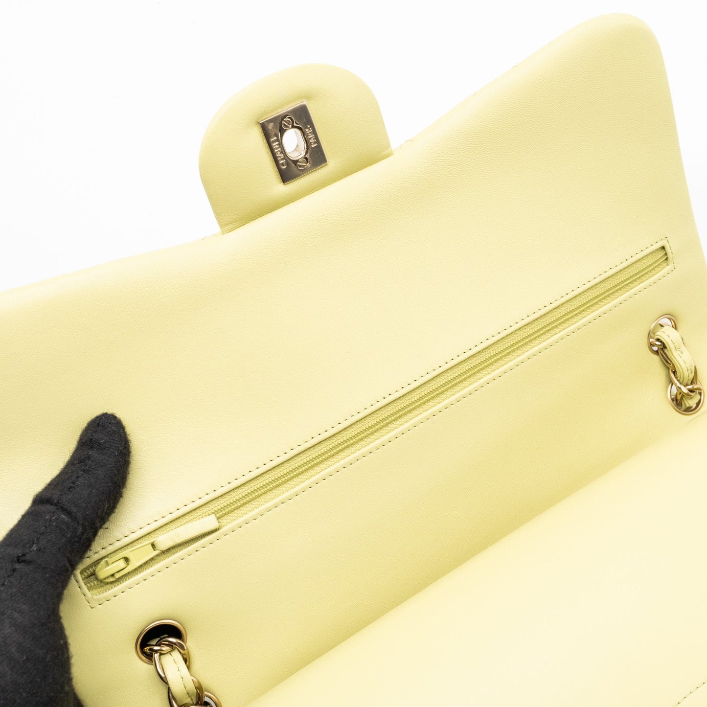 Chanel 23C jumbo classic double flap bag lambskin light green L (microchip)