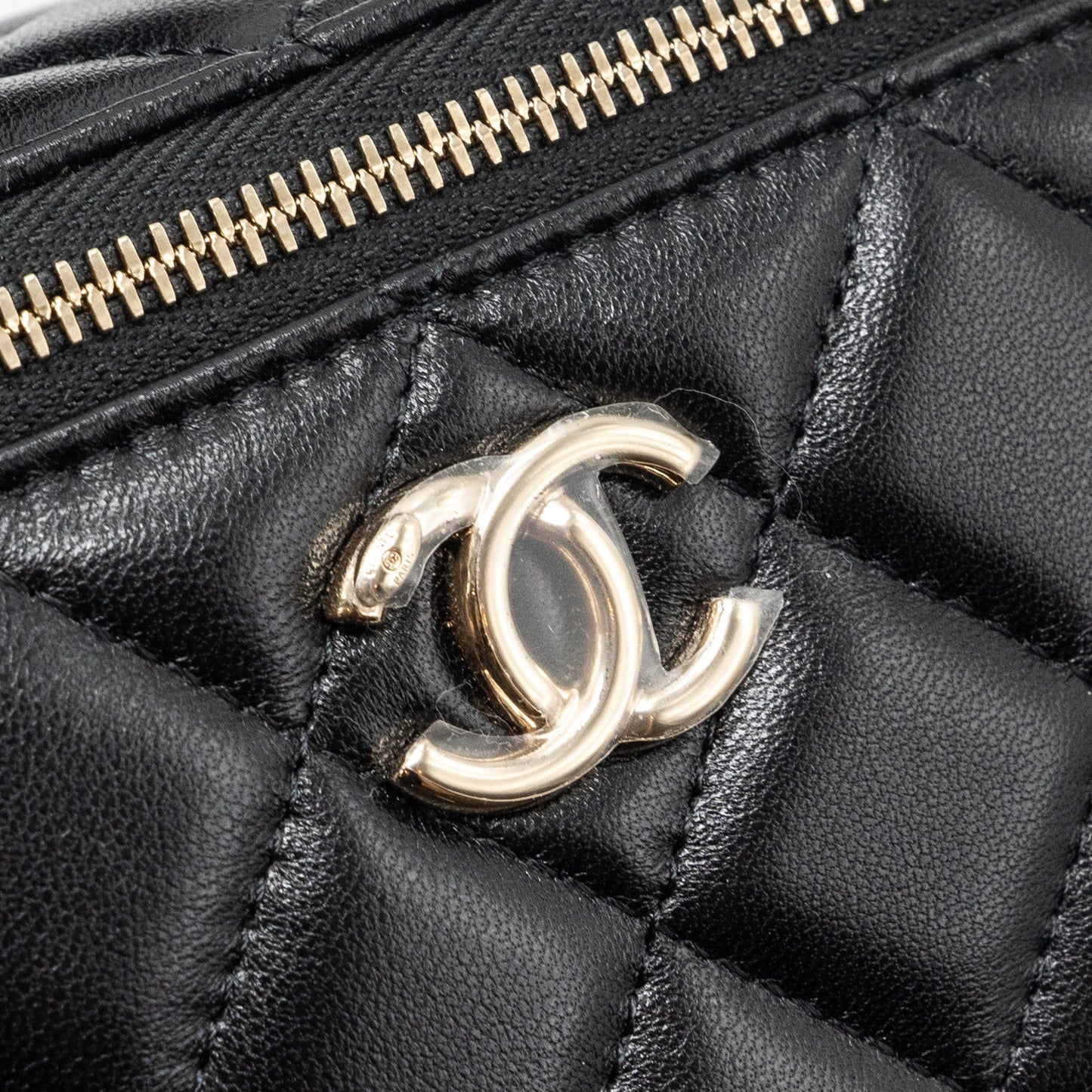 Chanel Top Handle Long Vanity Case Lambskin Black L (Microchip)