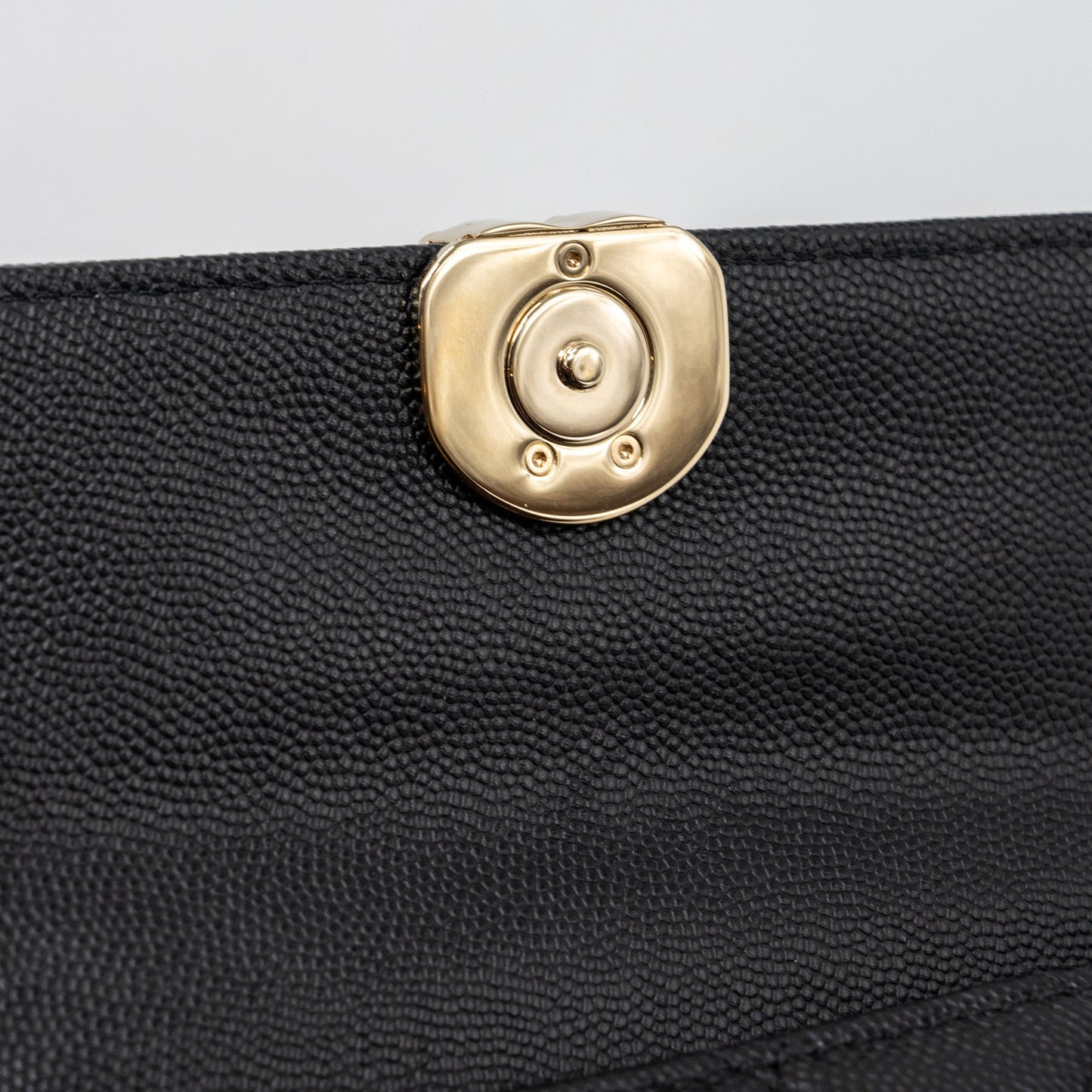 Chanel top handle mini flap bag with chain caviar black L (microchip)