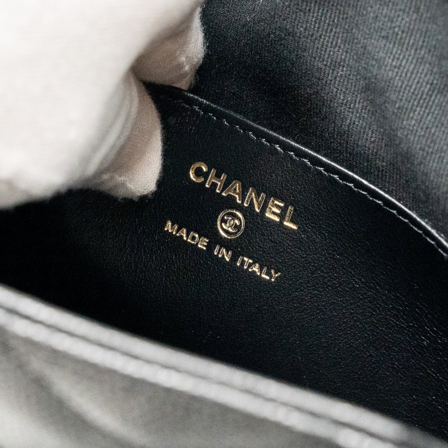 Chanel fold flap vanity clutch with chain caviar black