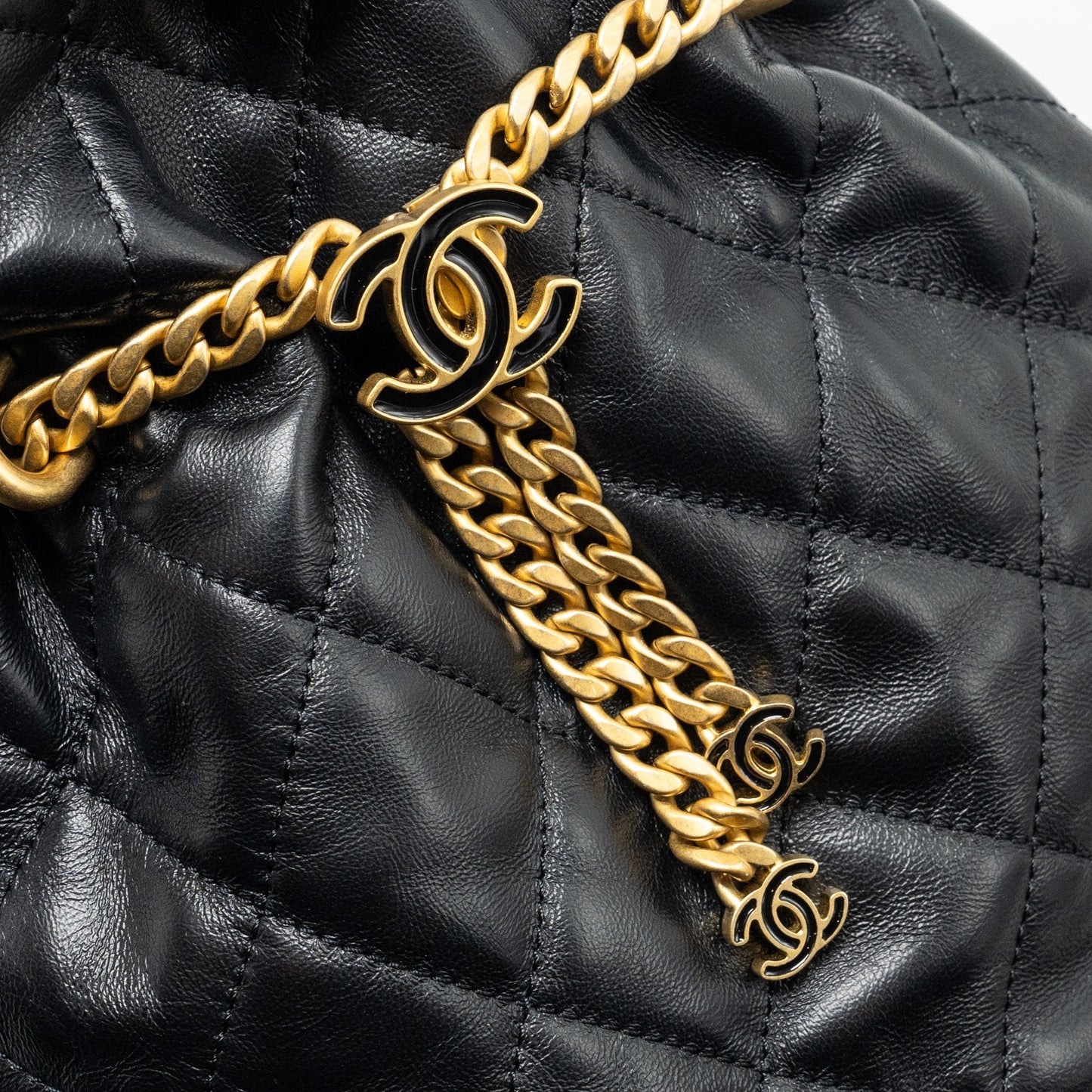 Chanel 22p Drawstring Bucket Bag Lambskin Black  (Microchip)