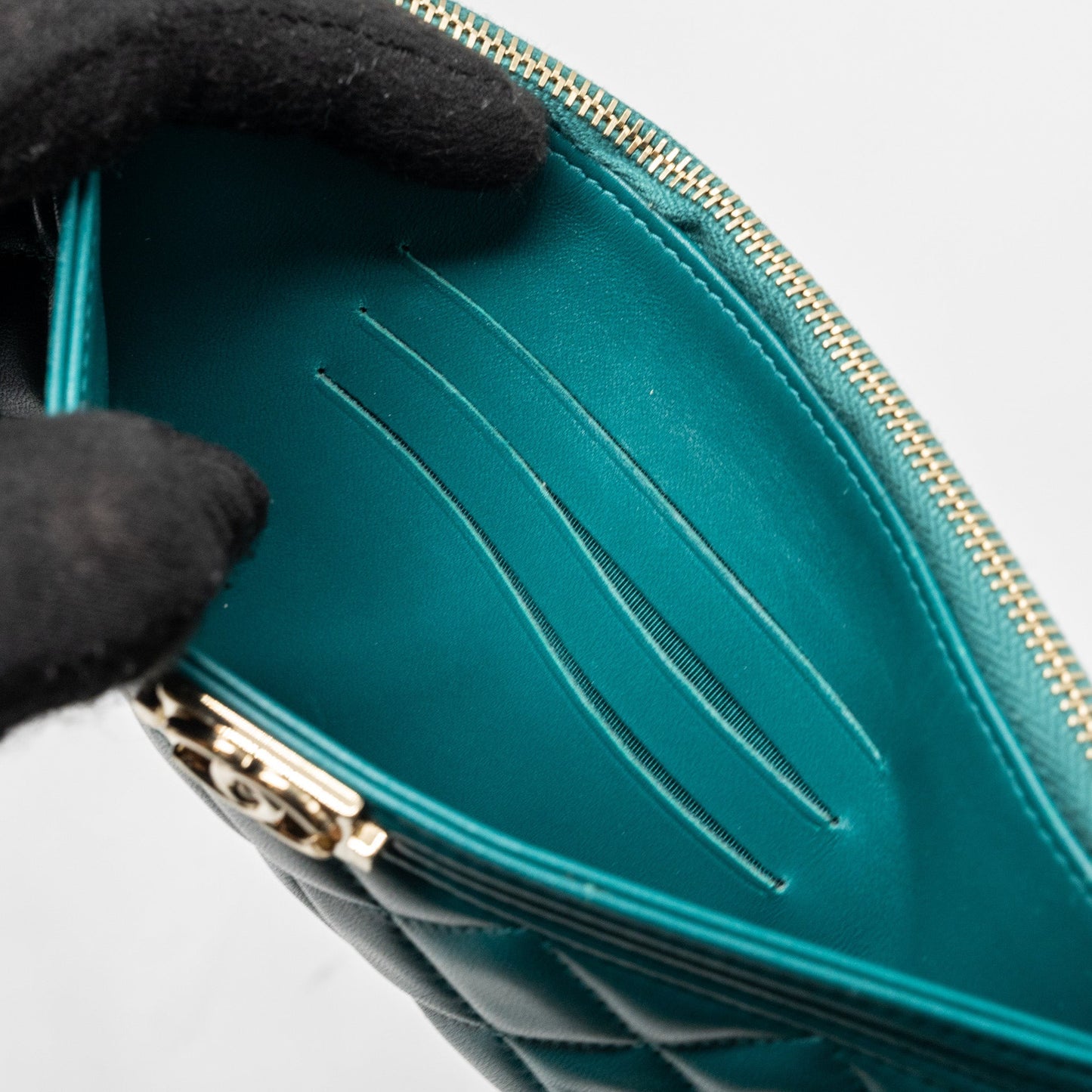 Chanel boy zip pouch lambskin green L