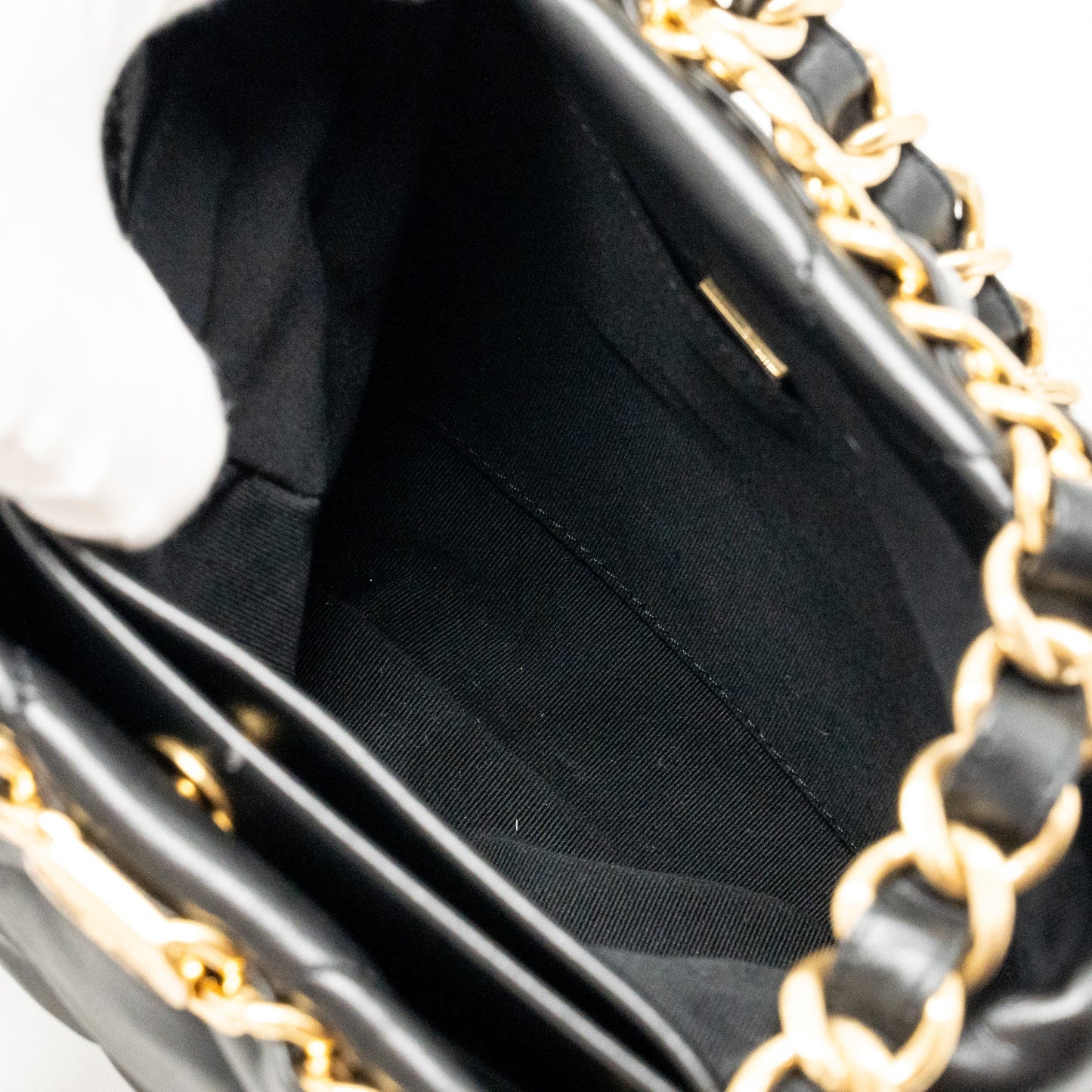 Chanel quilted double chain shoulder bag Lambskin black  (micochip)