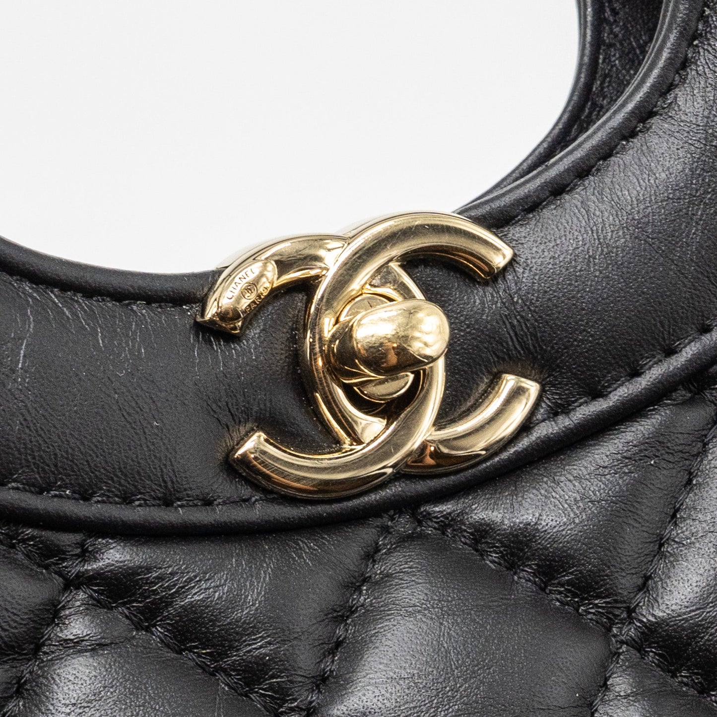 Chanel 23A Mini 31 Bag Calfskin Black L (microchip)