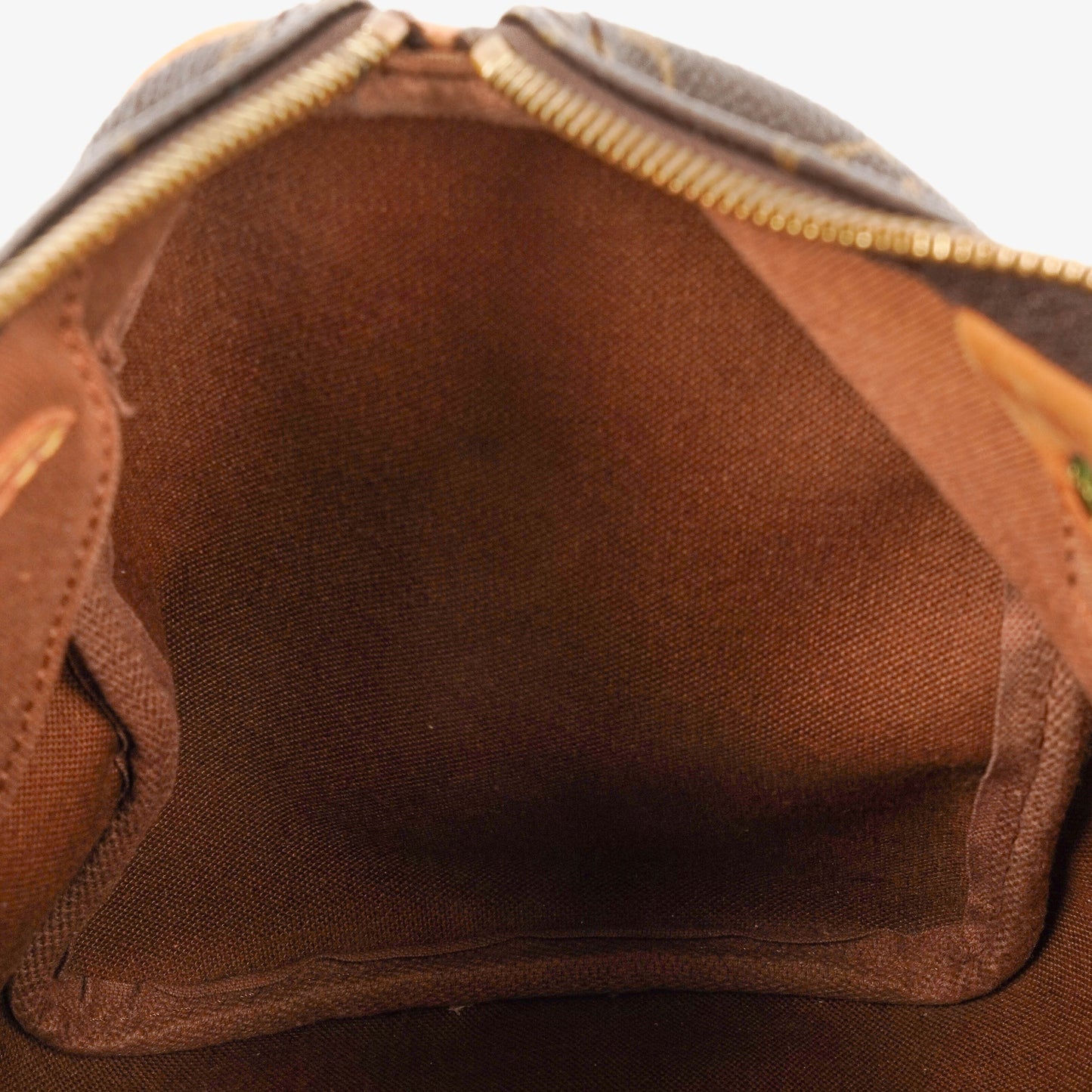 Louis Vuitton  25 Monogram Canvas Bag