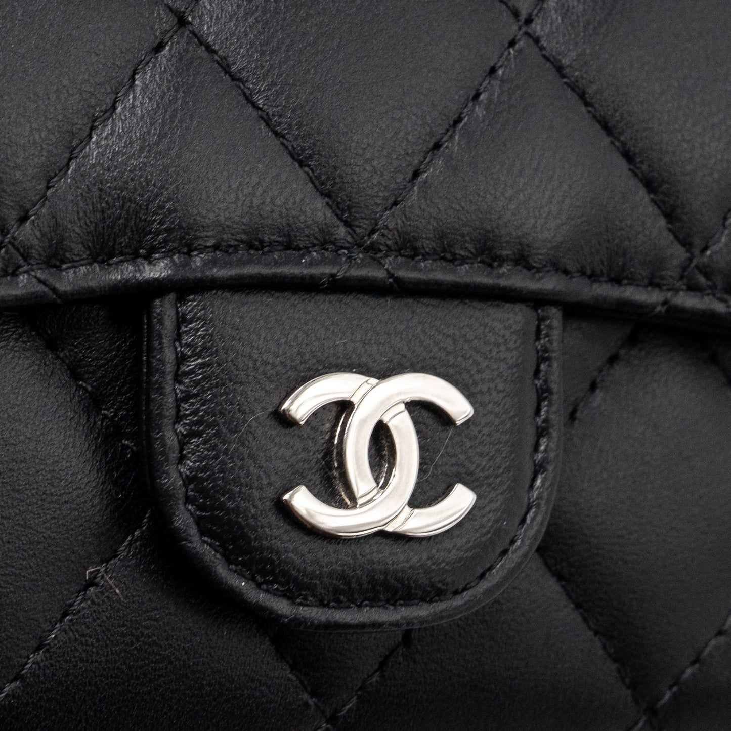 Chanel Classic flap card holder lambskin Black