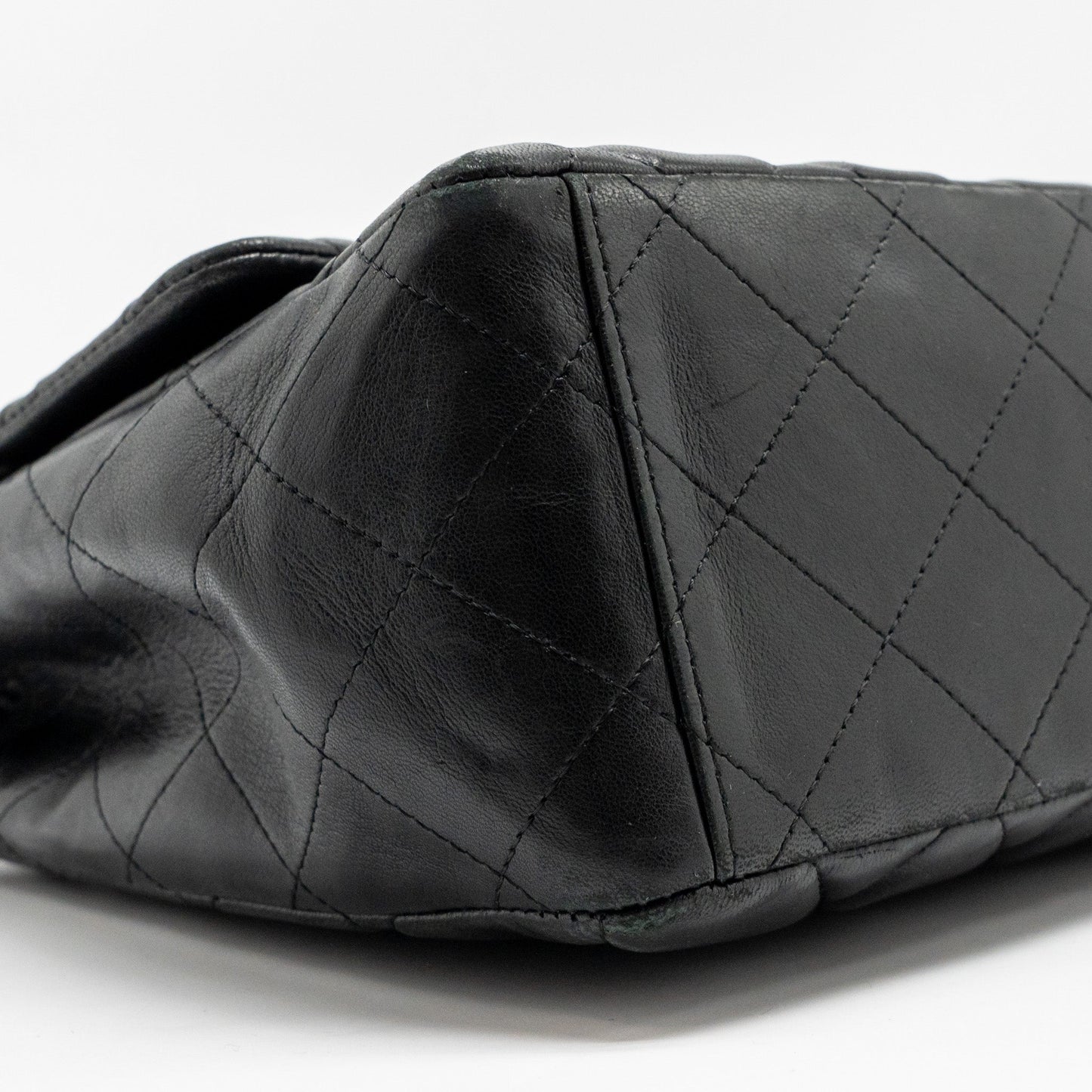 Chanel maxi classic single flap bag lambskin black