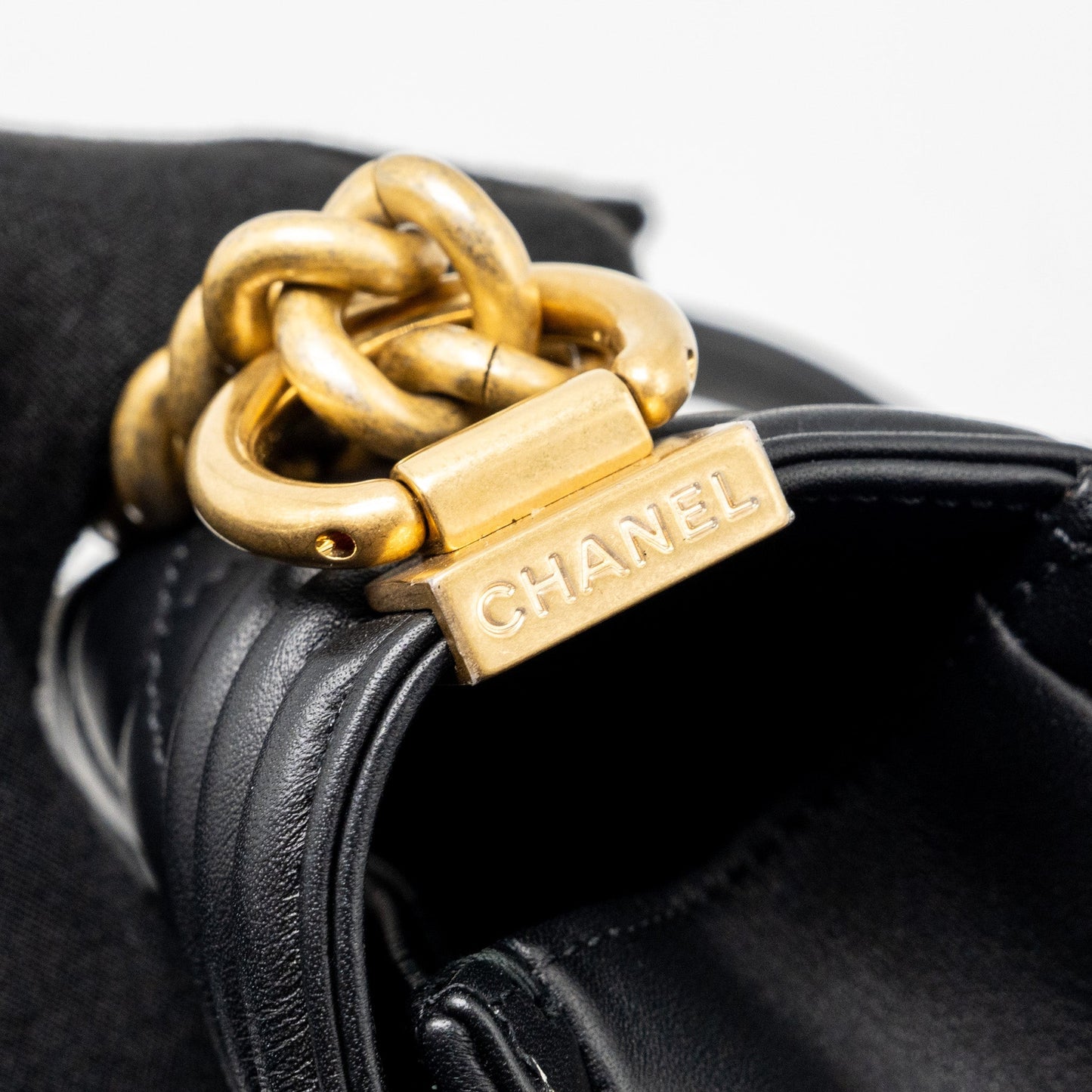 Chanel medium boy bag smooth calfskin black