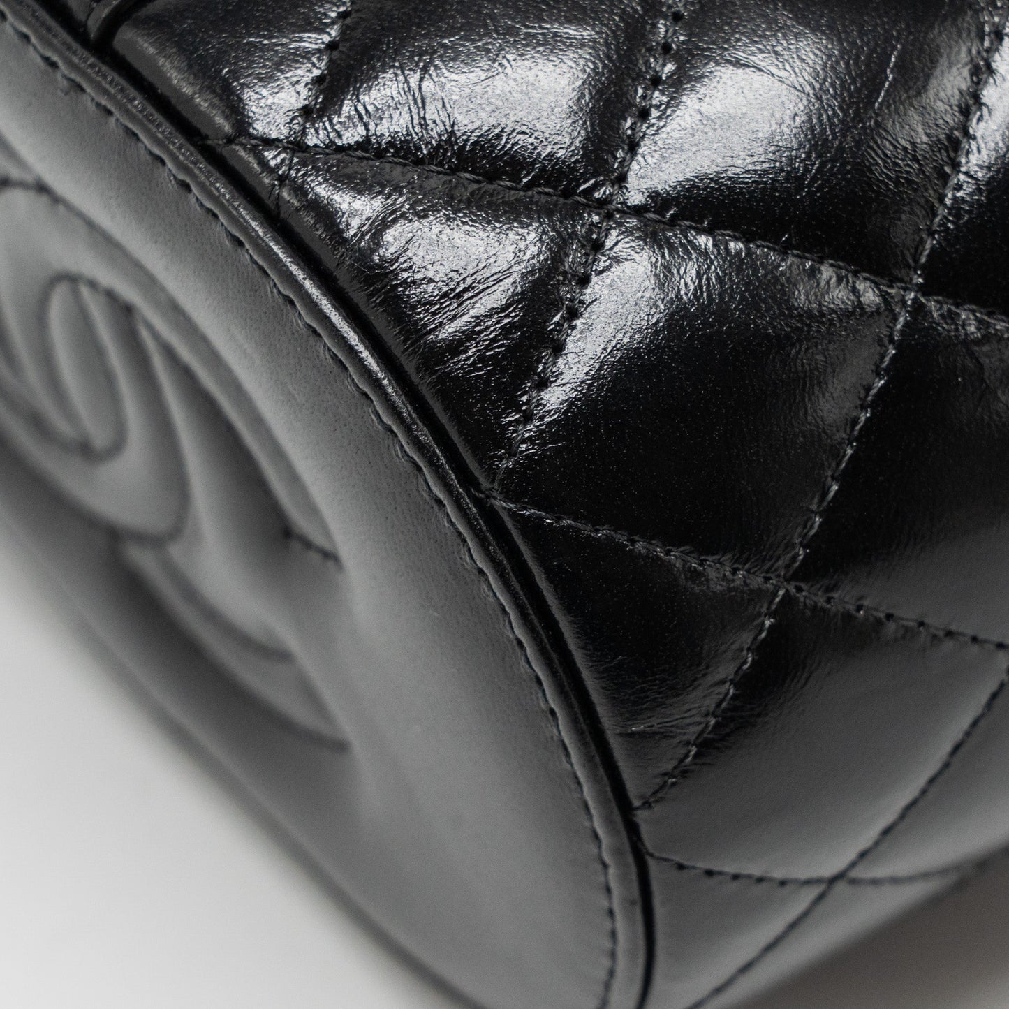 Chanel picnic vanity lambskin black  (microchip)