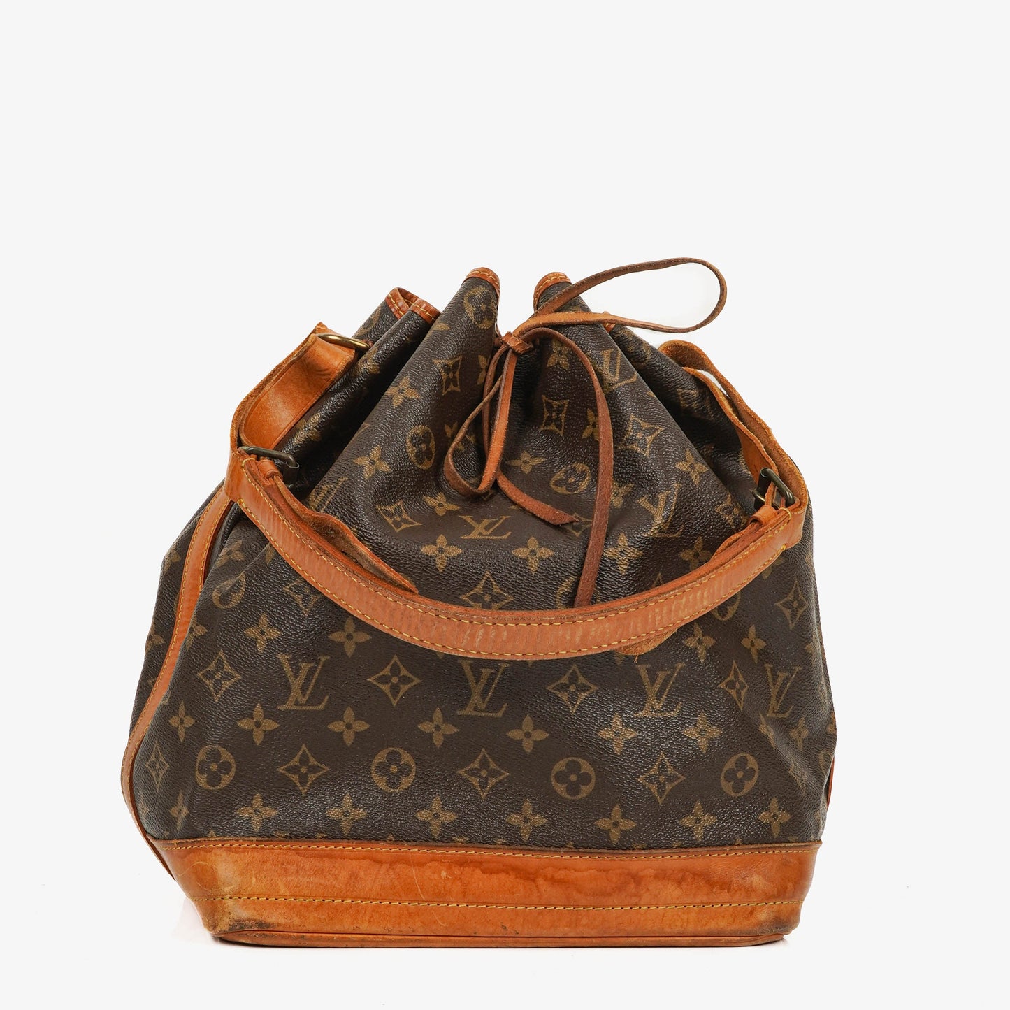 Louis Vuitton Noe Grande GM Monogram Canvas Shoulder Bag