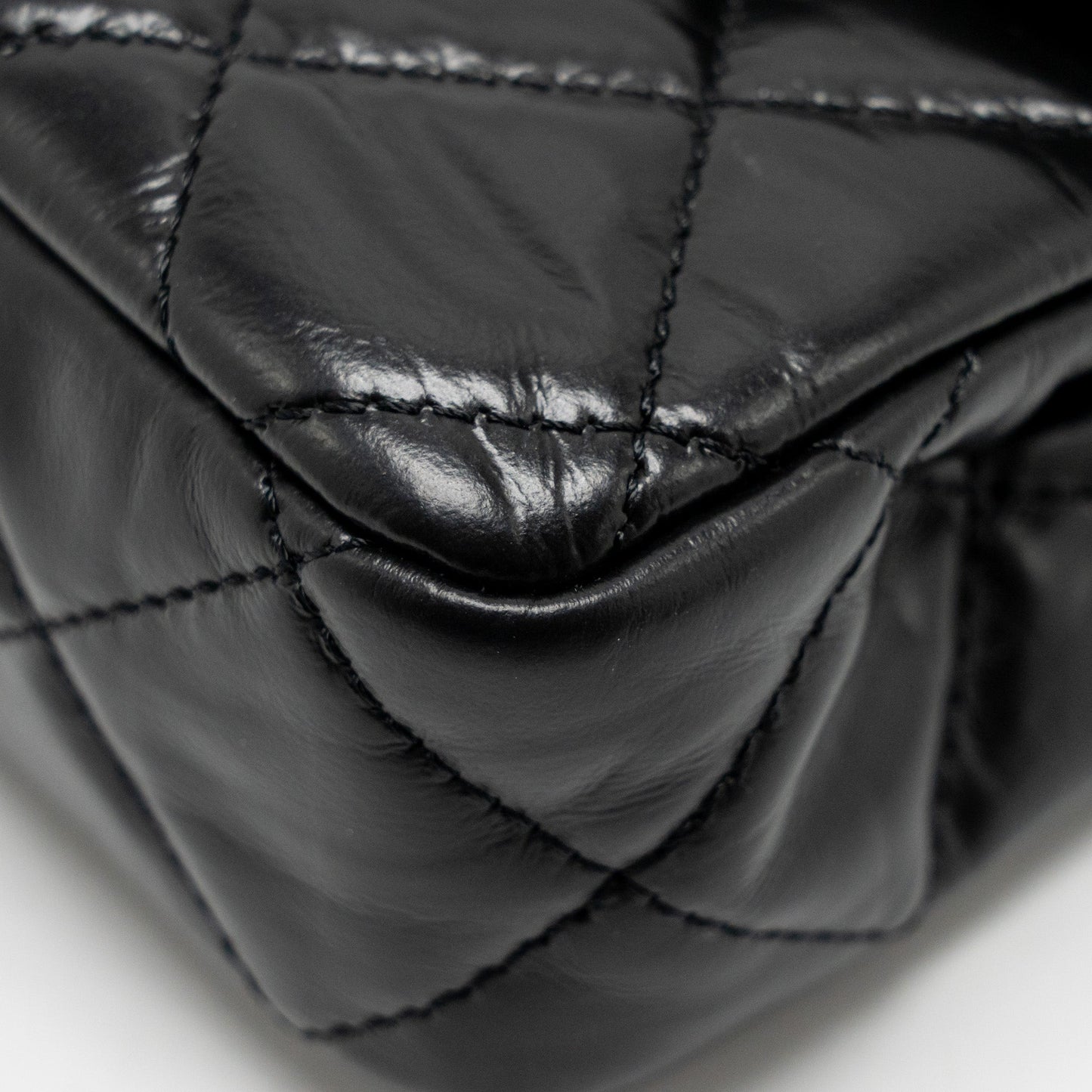 Chanel 23A quilted flap clutch calfskin black L (microchip)
