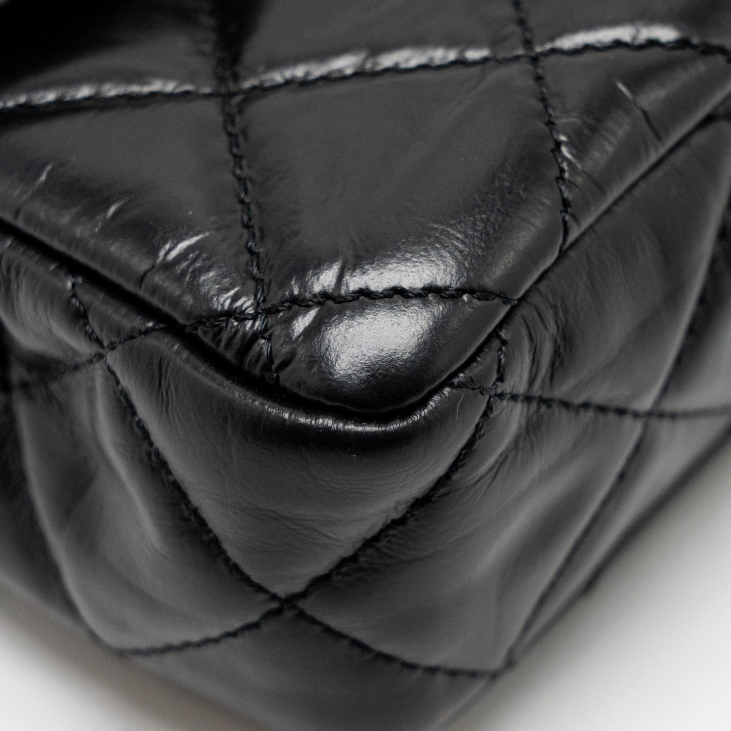 Chanel 23A quilted flap clutch calfskin black L (microchip)