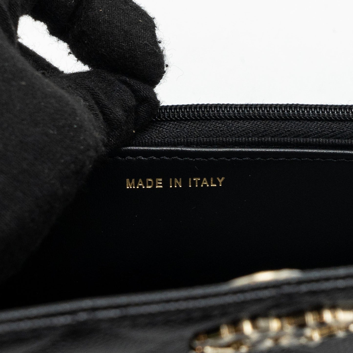 Chanel 23k Detailed CC Logo Wallet On Chain Caviar Black L (microchip)