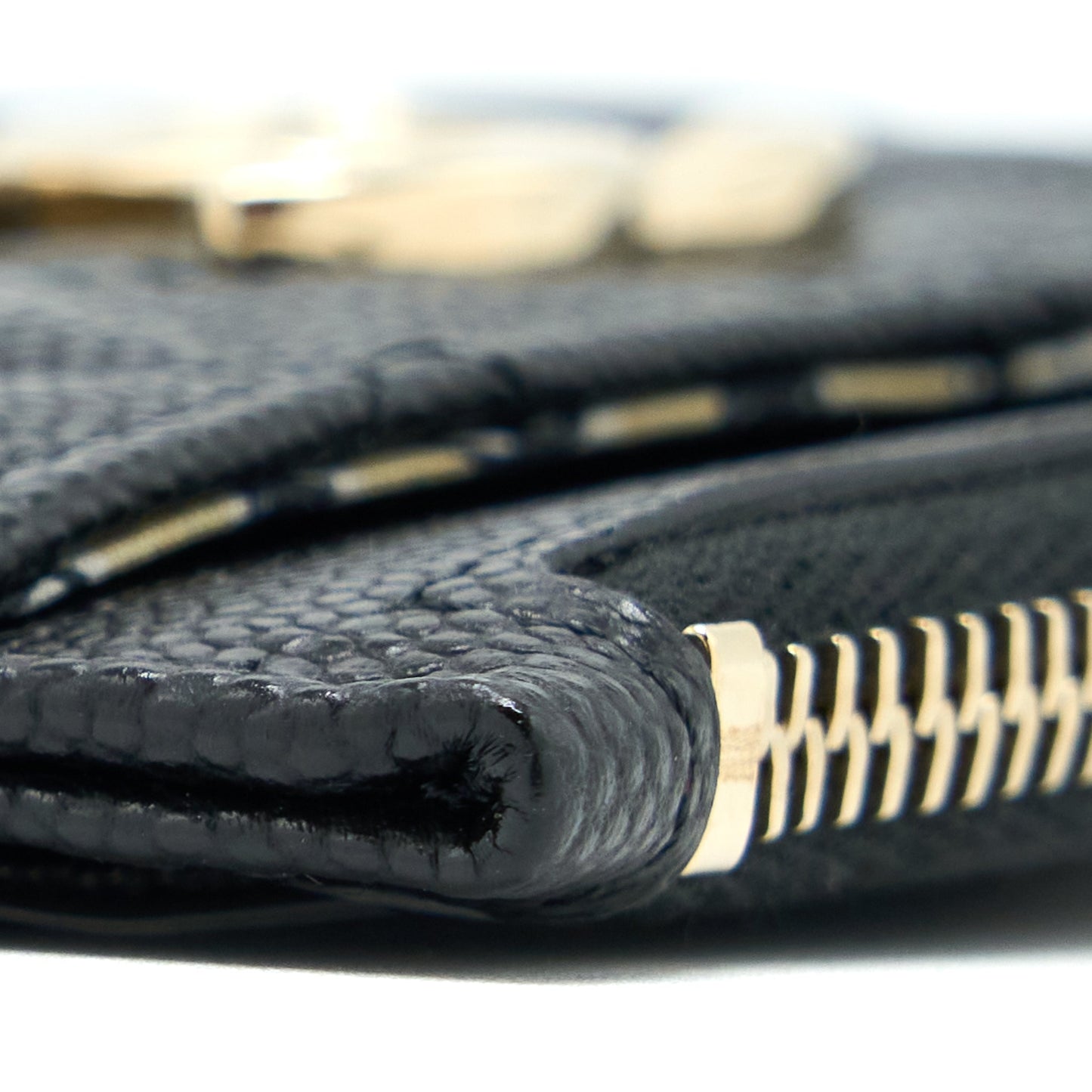 Chanel 23C Zipper Card Holder Caviar Black L (Microchip)