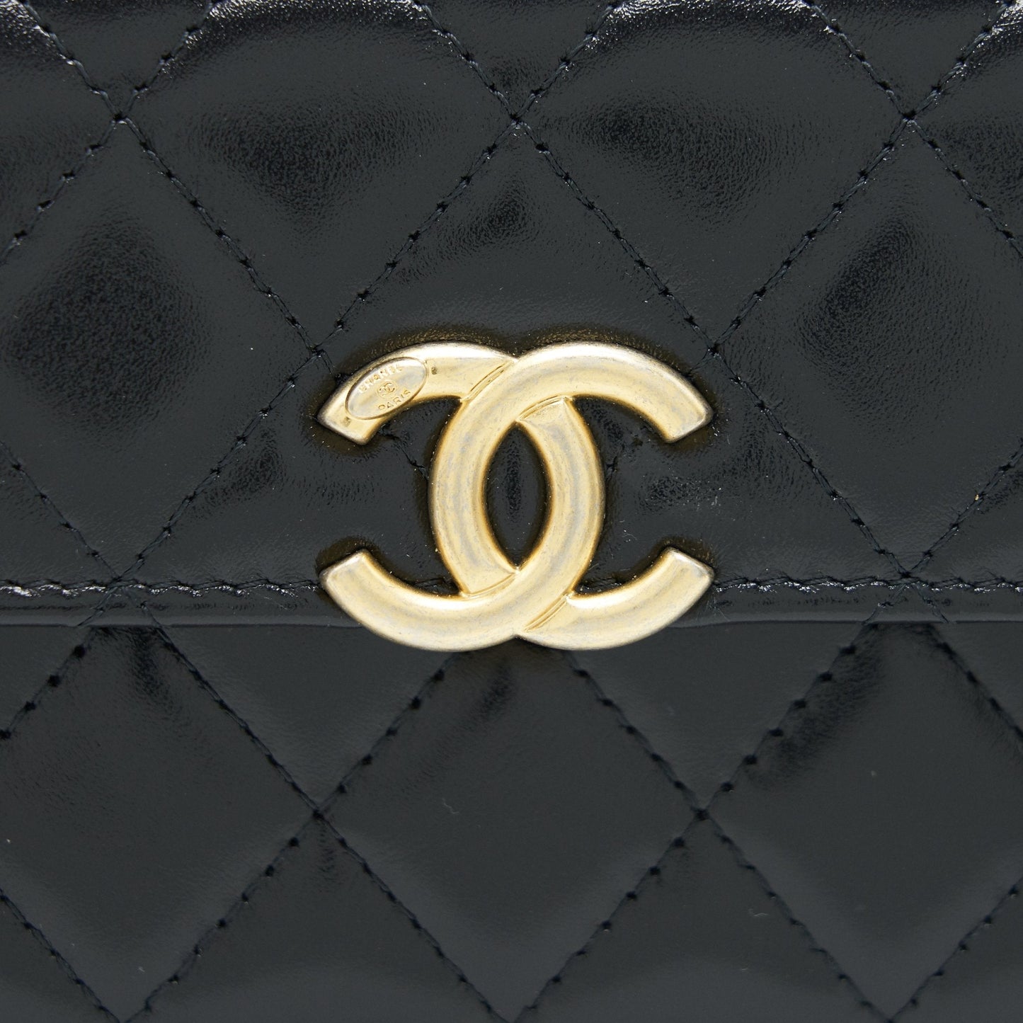 Chanel 21A Flap Coin Purse with Chain Black with  calfskin