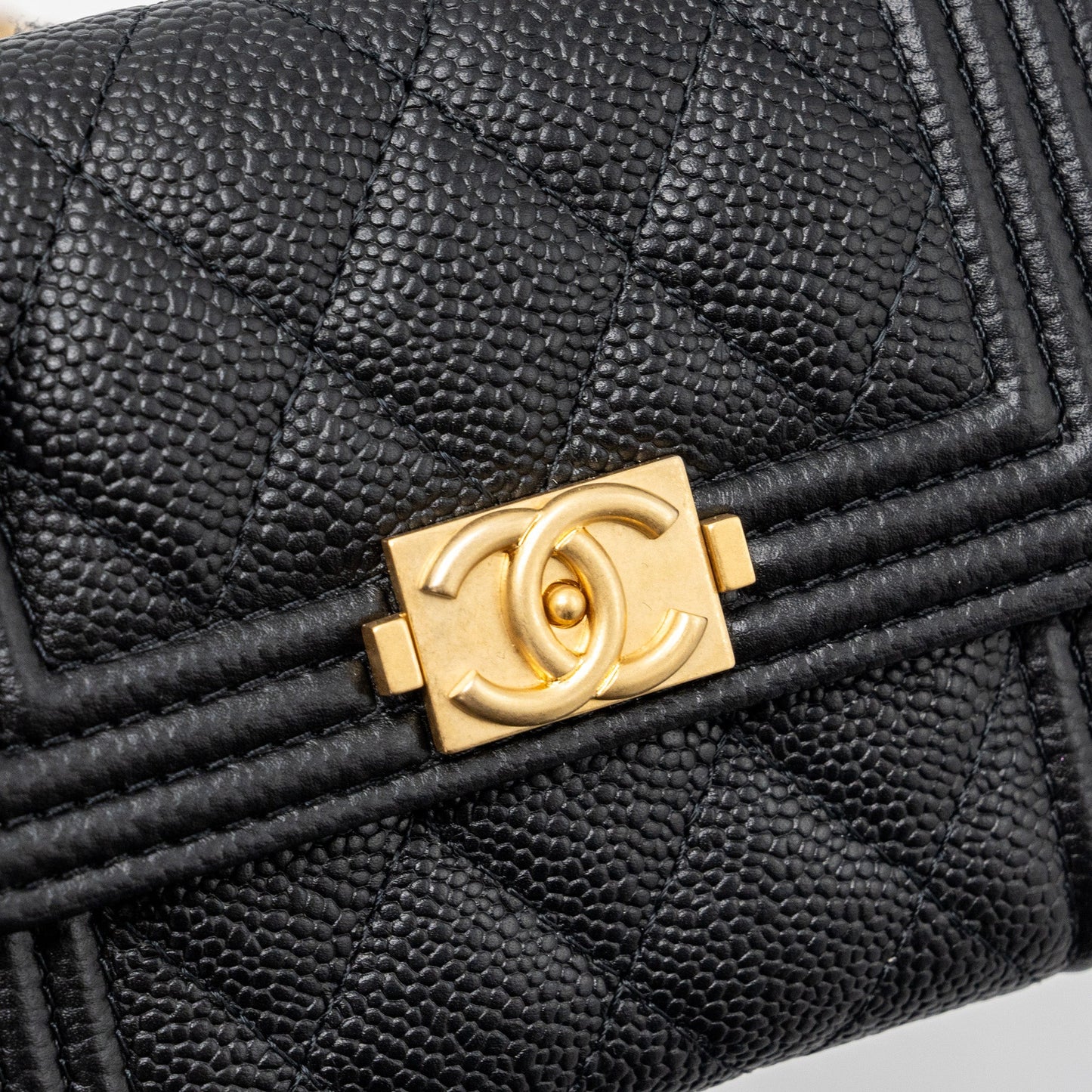 Chanel boy card holder with chain caviar black