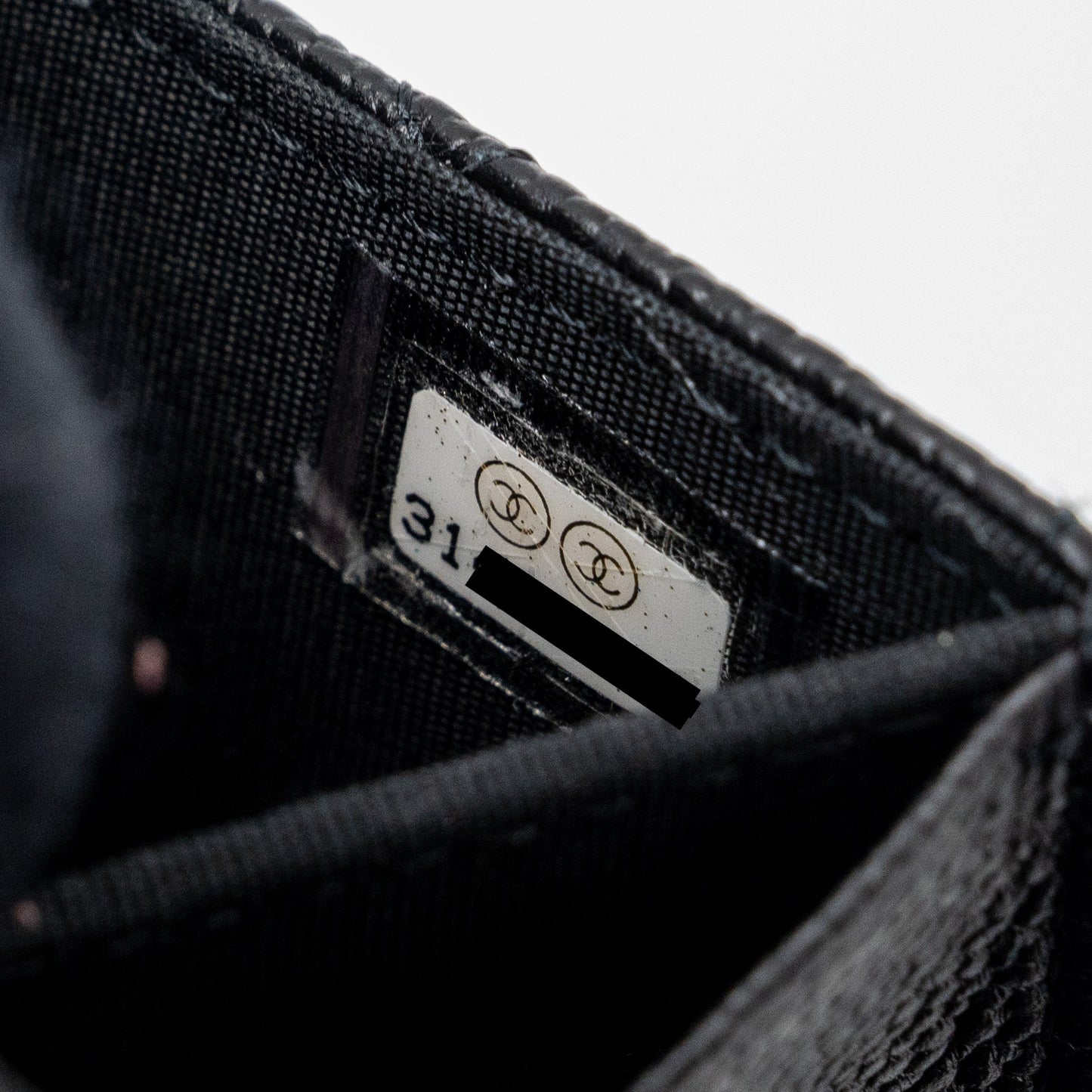 Chanel boy card holder with chain caviar black