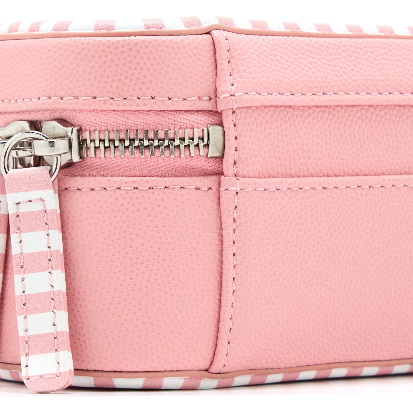 Chanel Medium Filigree Vanity Case Caviar Multicolour Pink