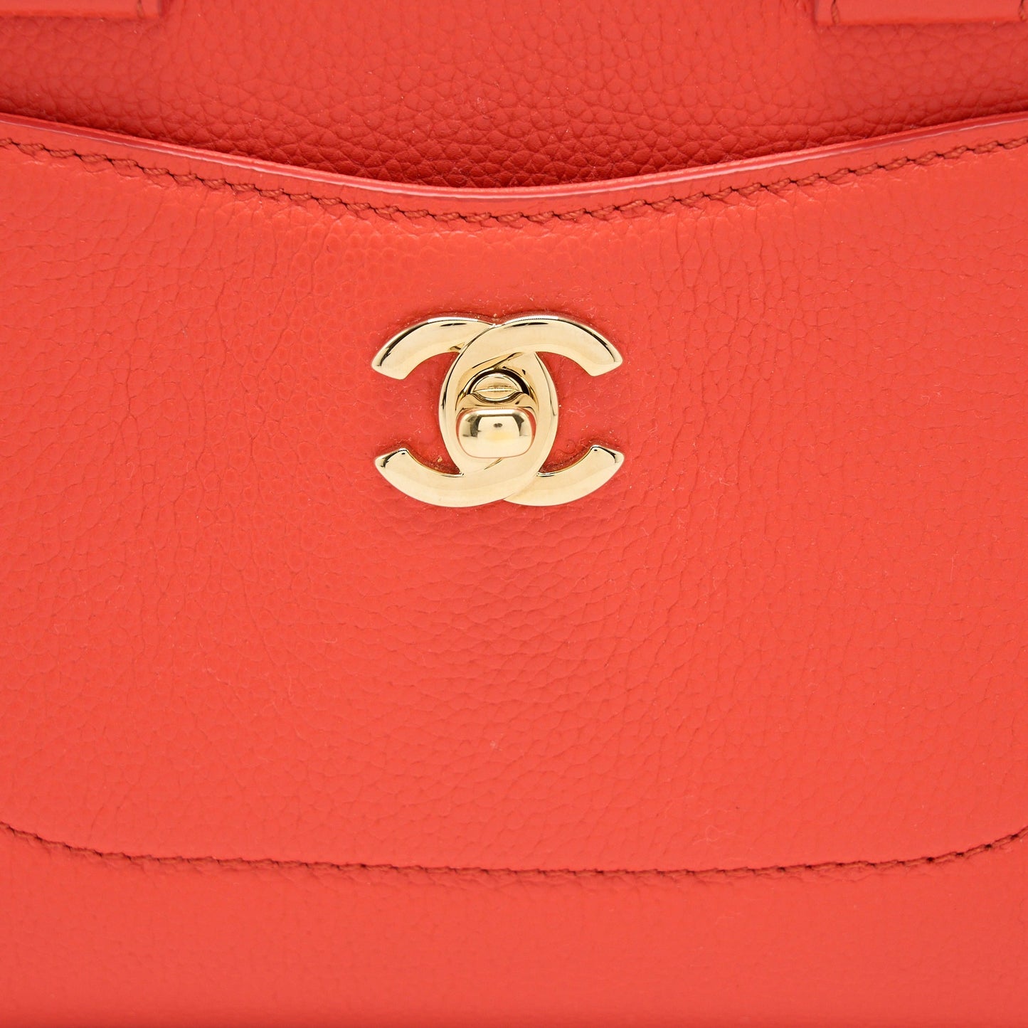 Chanel Neo Executive mini Tote Calfskin Red