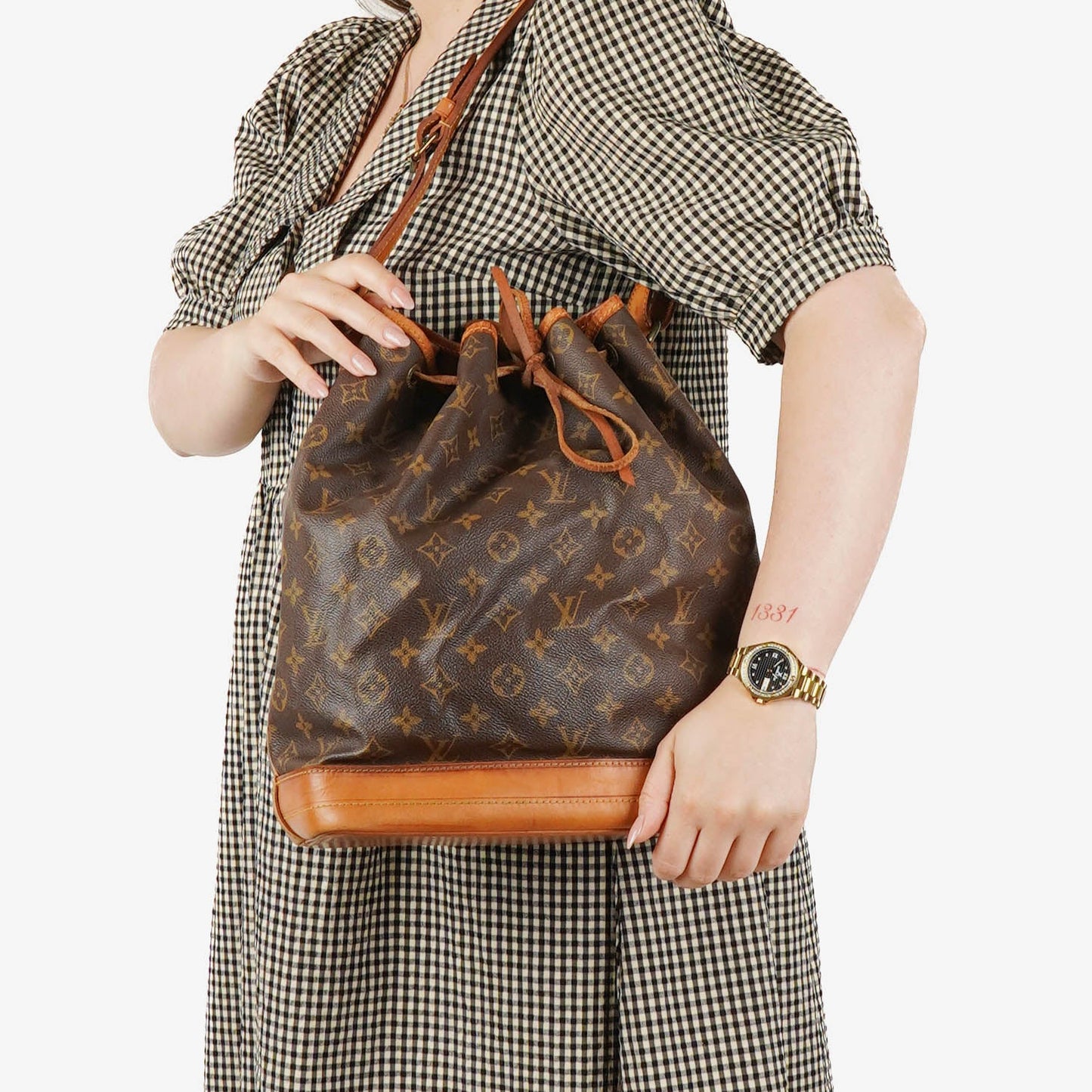 Louis Vuitton Noe GM Monogram Canvas Shoulder Bag
