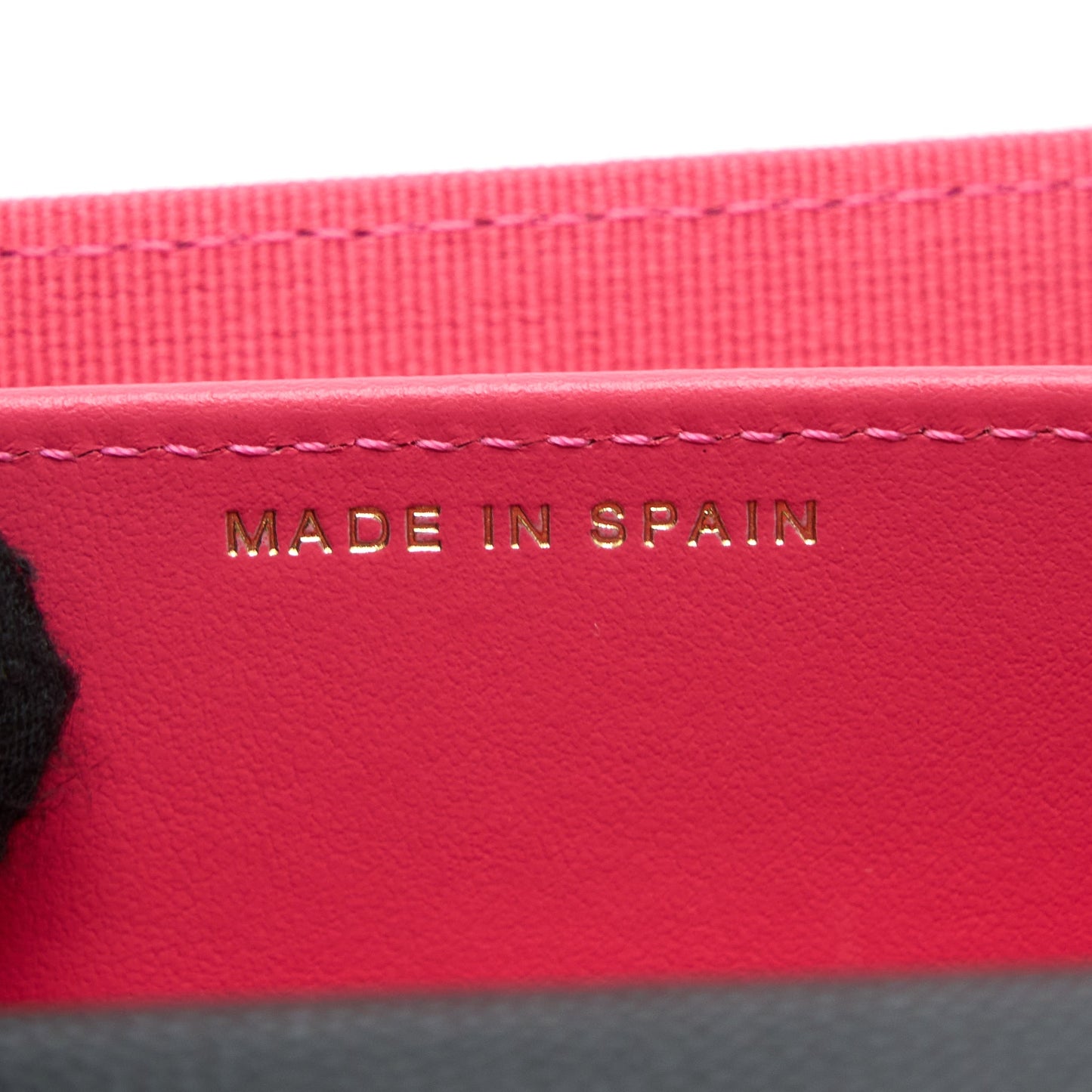 Chanel 23P Detailed CC logo Flap Card Holder Caviar Black L (Microchip)