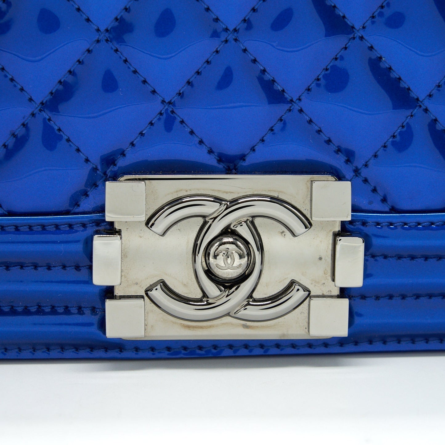 CHANEL MEDIUM LE BOY BAG IN METALLIC BLUE