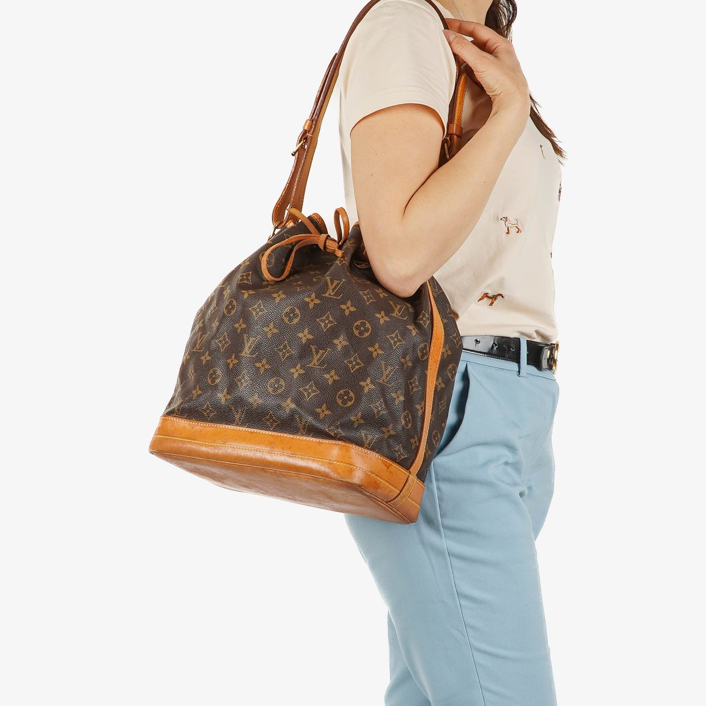 Louis Vuitton Noe Grande GM Monogram Canvas Shoulder Bag