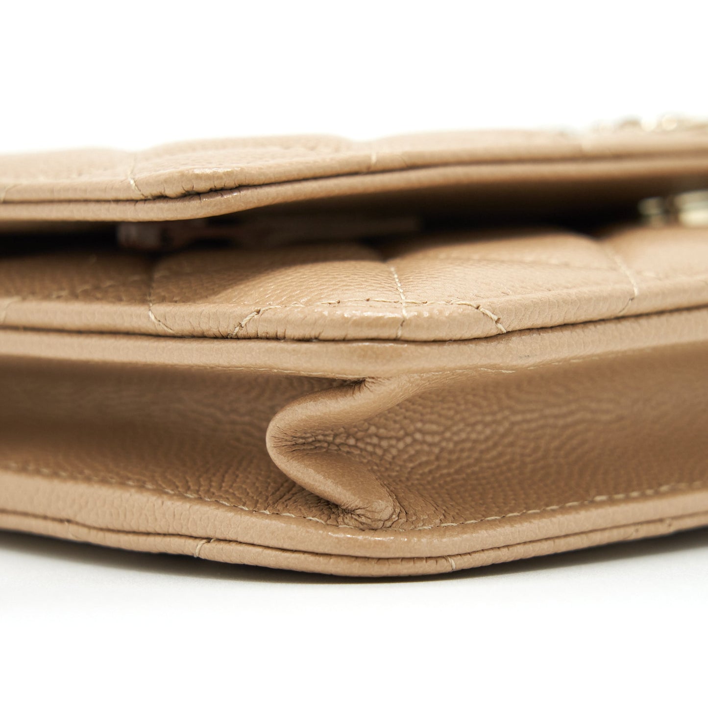 Chanel 22S detailed Logo Wallet on chain Caviar Dark beige with L