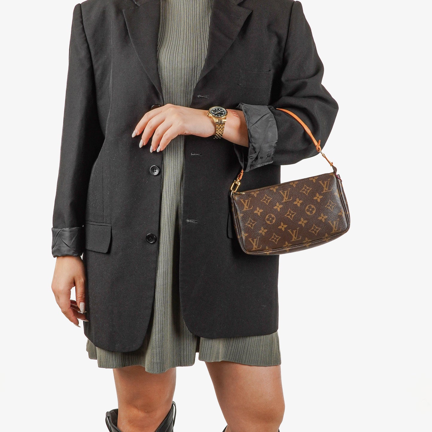 Louis Vuitton Pochette Accessoires Monogram Canvas Clutch Handbag