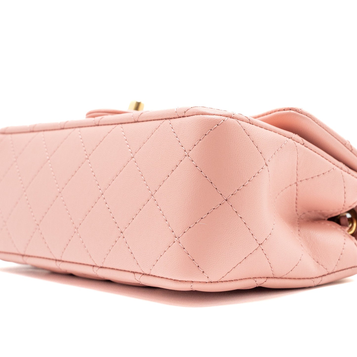 Chanel Pearl Crush mini Rectangular flap bag lambskin pink  (Microchip)
