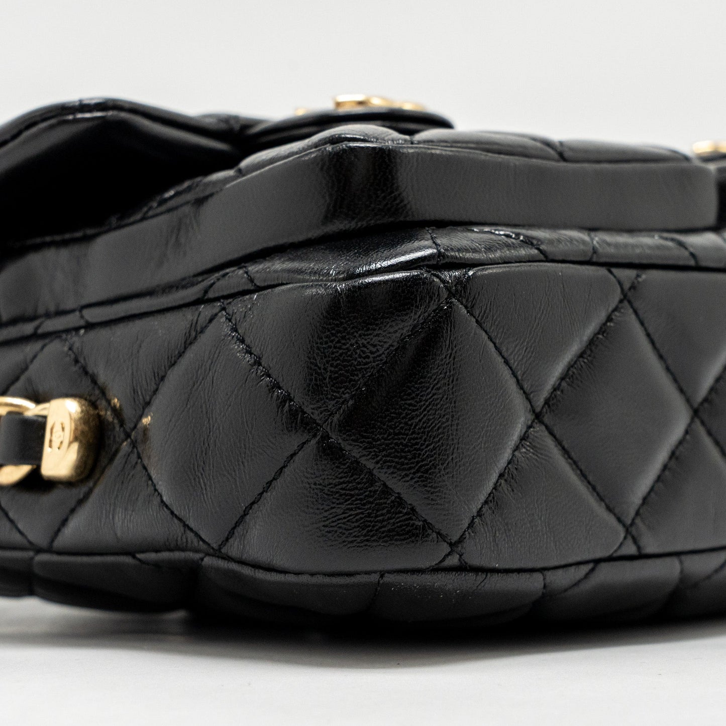 Chanel Double pocket top handle messanger bag shiny calfskin black  (microchip )