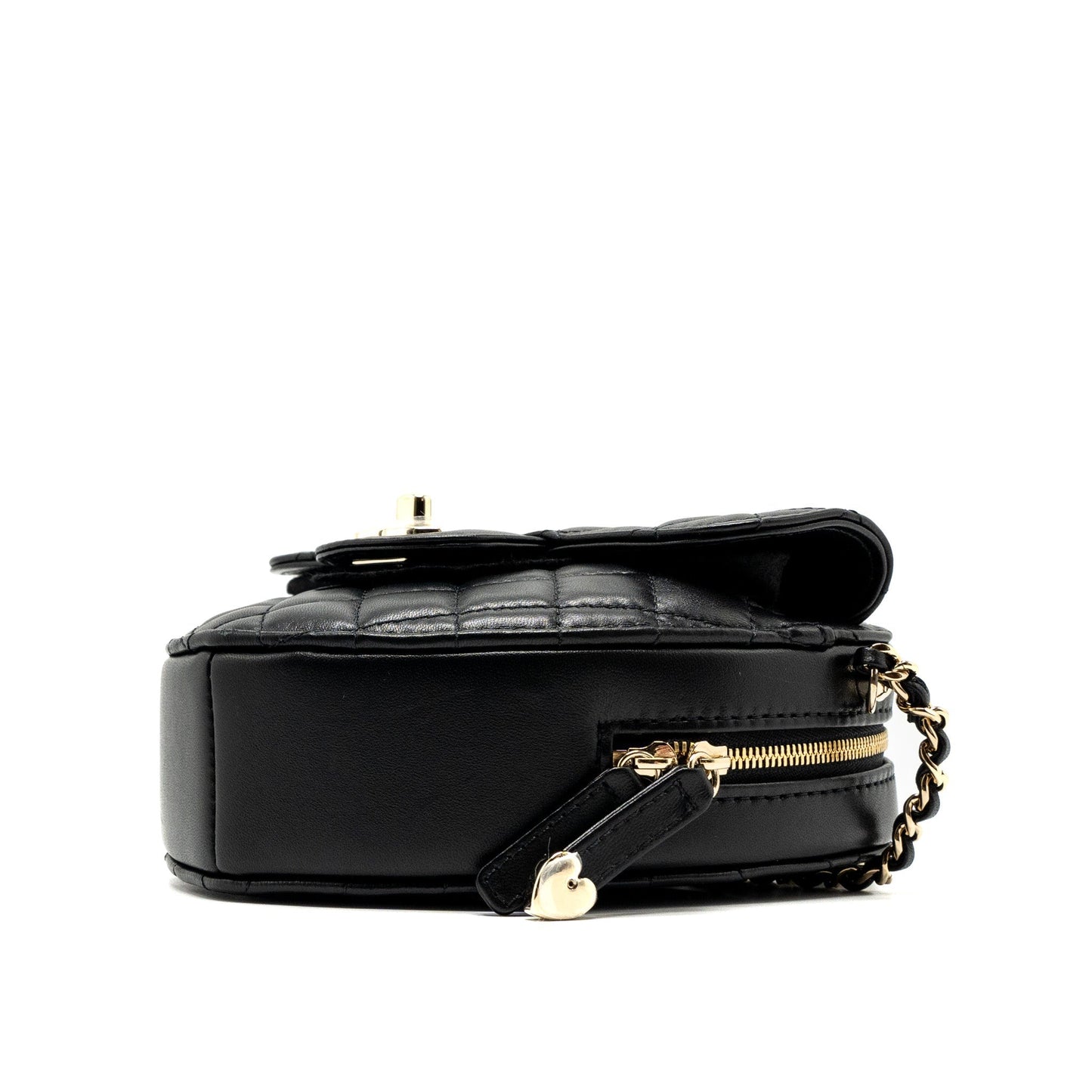 Chanel 22S Heart Bag Lambskin Black L (Microchip)