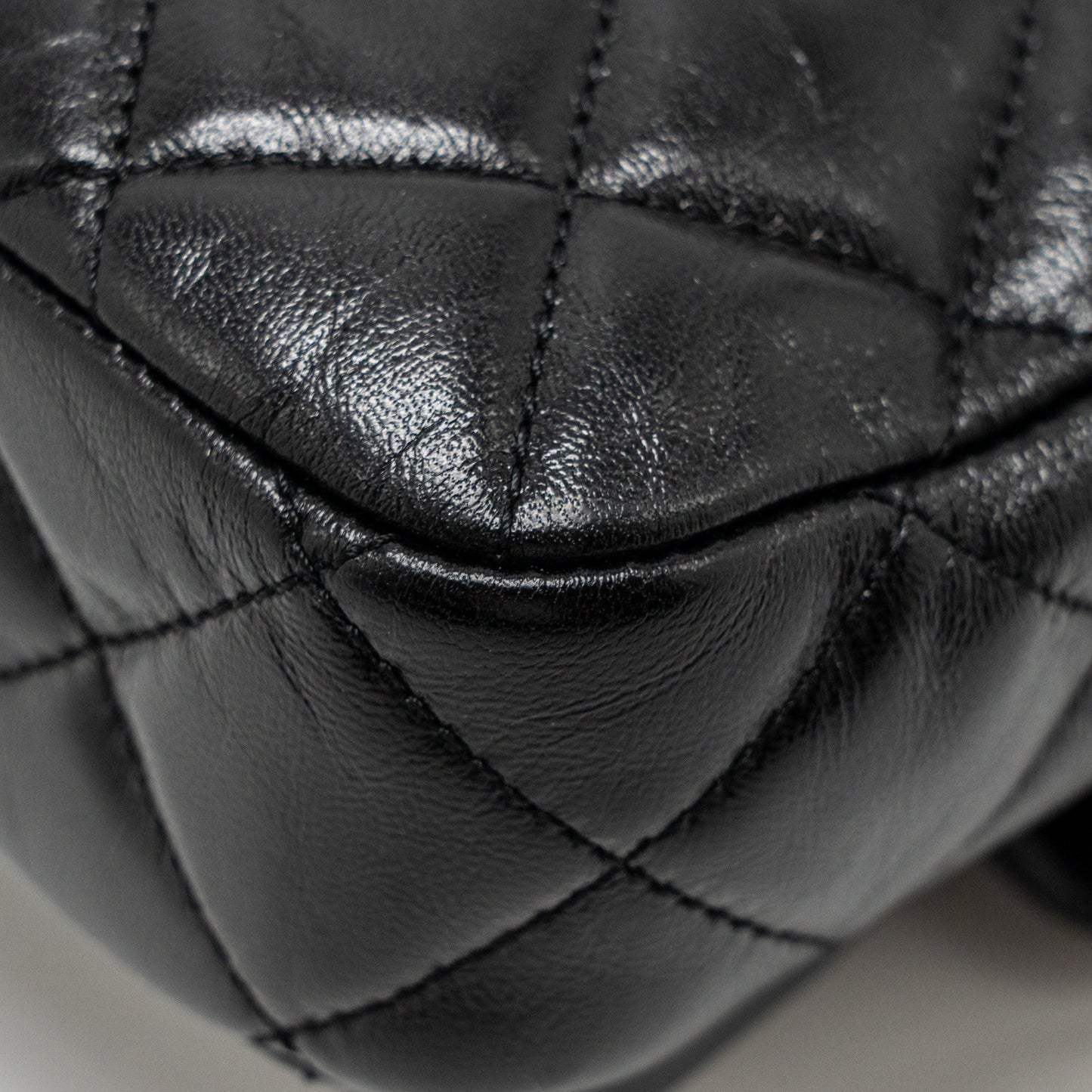 Chanel Double pocket top handle messanger bag shiny calfskin black  (microchip )