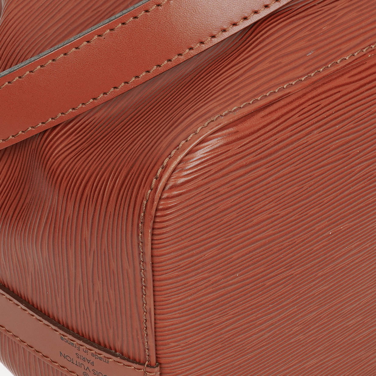 Louis Vuitton Petit Noe EPI Leather Shoulder Bag