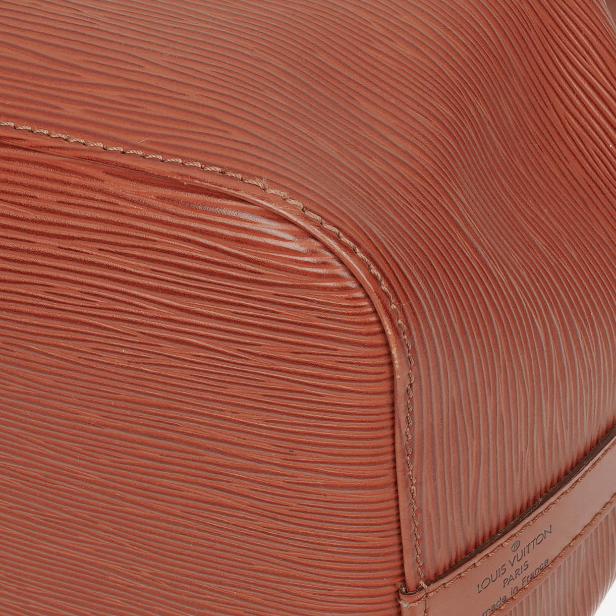 Louis Vuitton Petit Noe EPI Leather Shoulder Bag