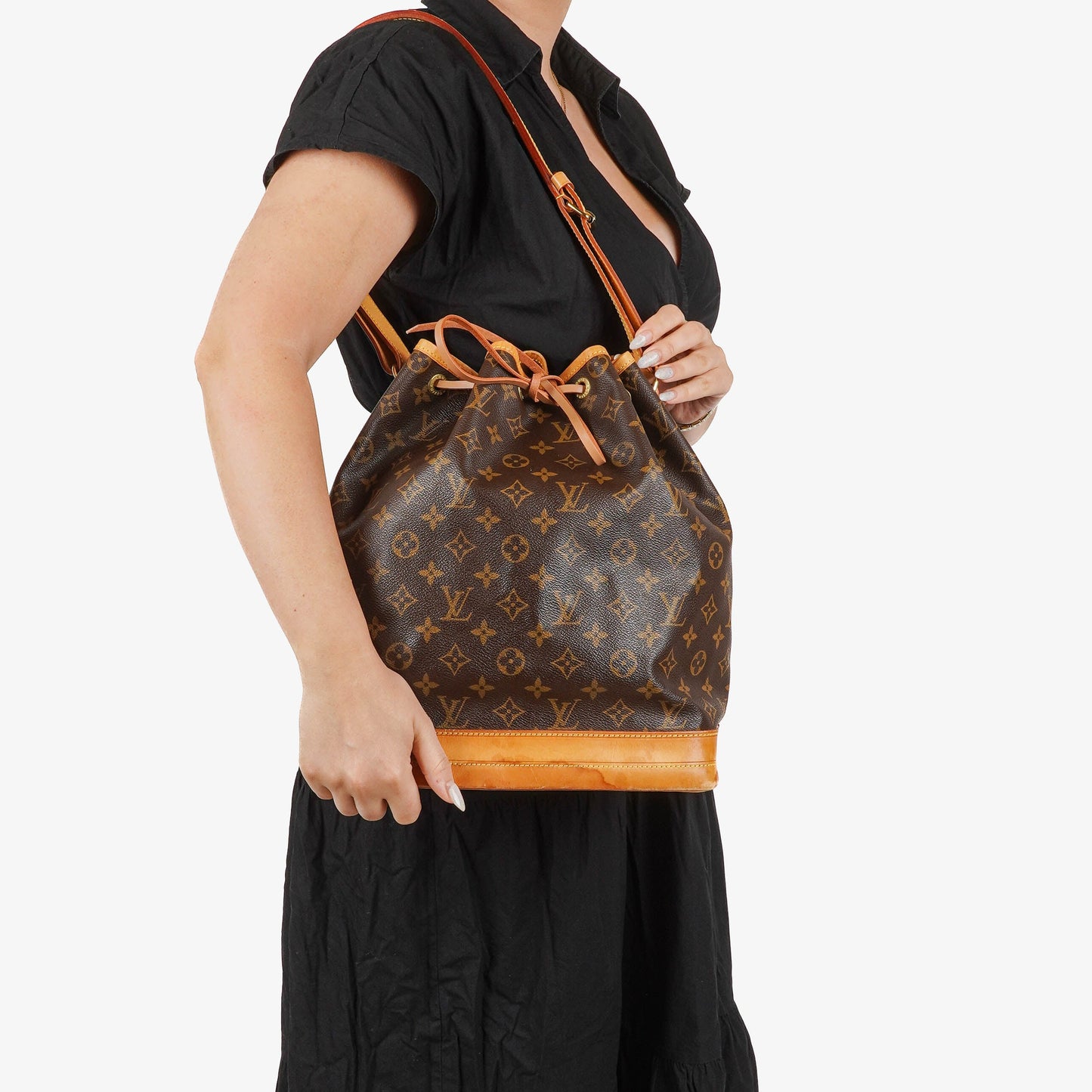 Louis Vuitton Noe Grande GM Monogram Canvas Shoulder Bag