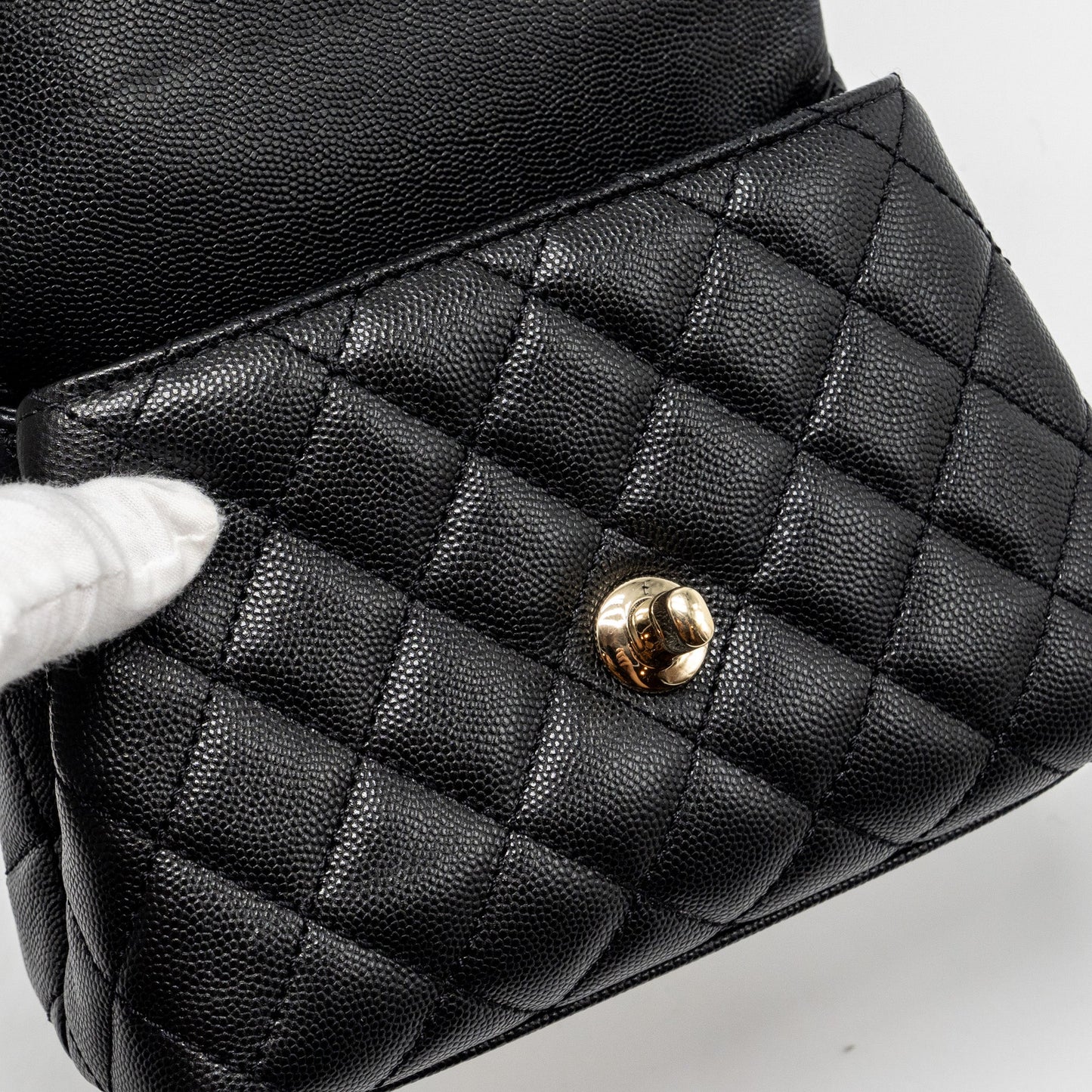 Chanel mini coco handle Caviar black L