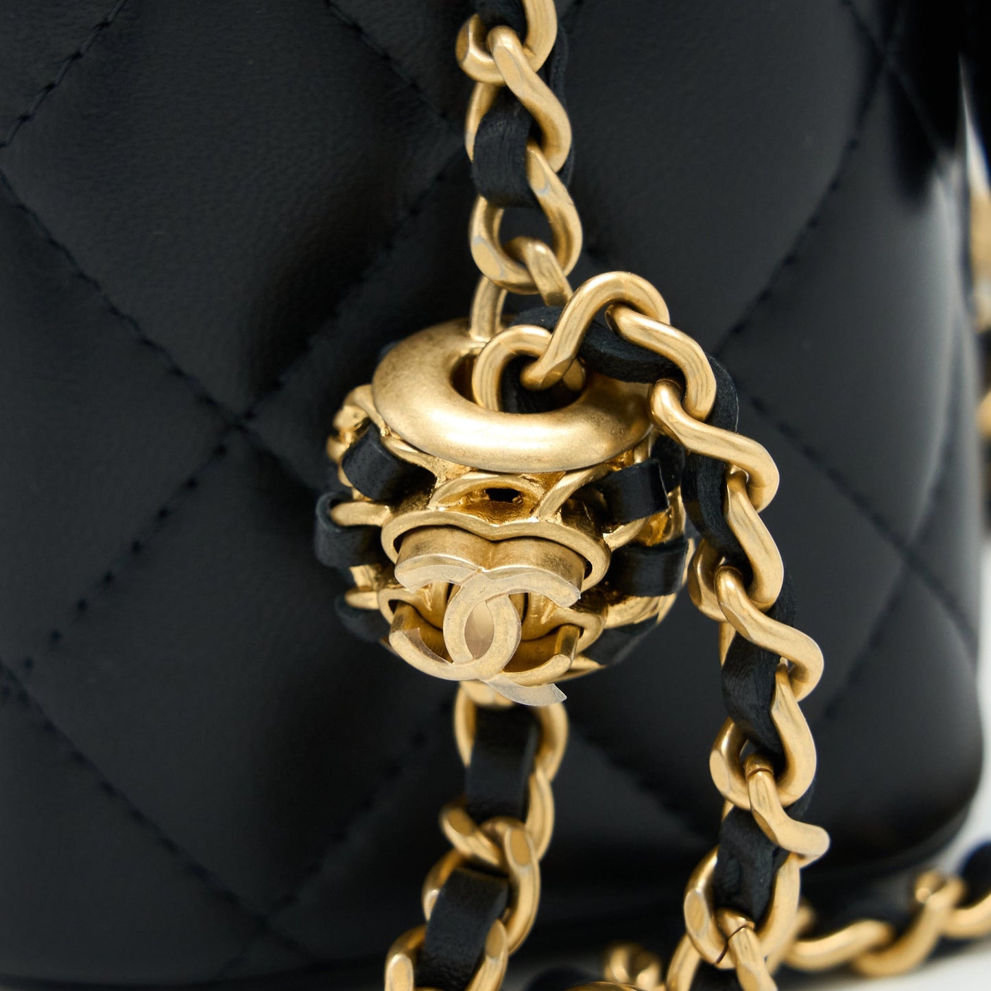 Chanel Pearl Crush Long Vanity Lambskin Black Brushed