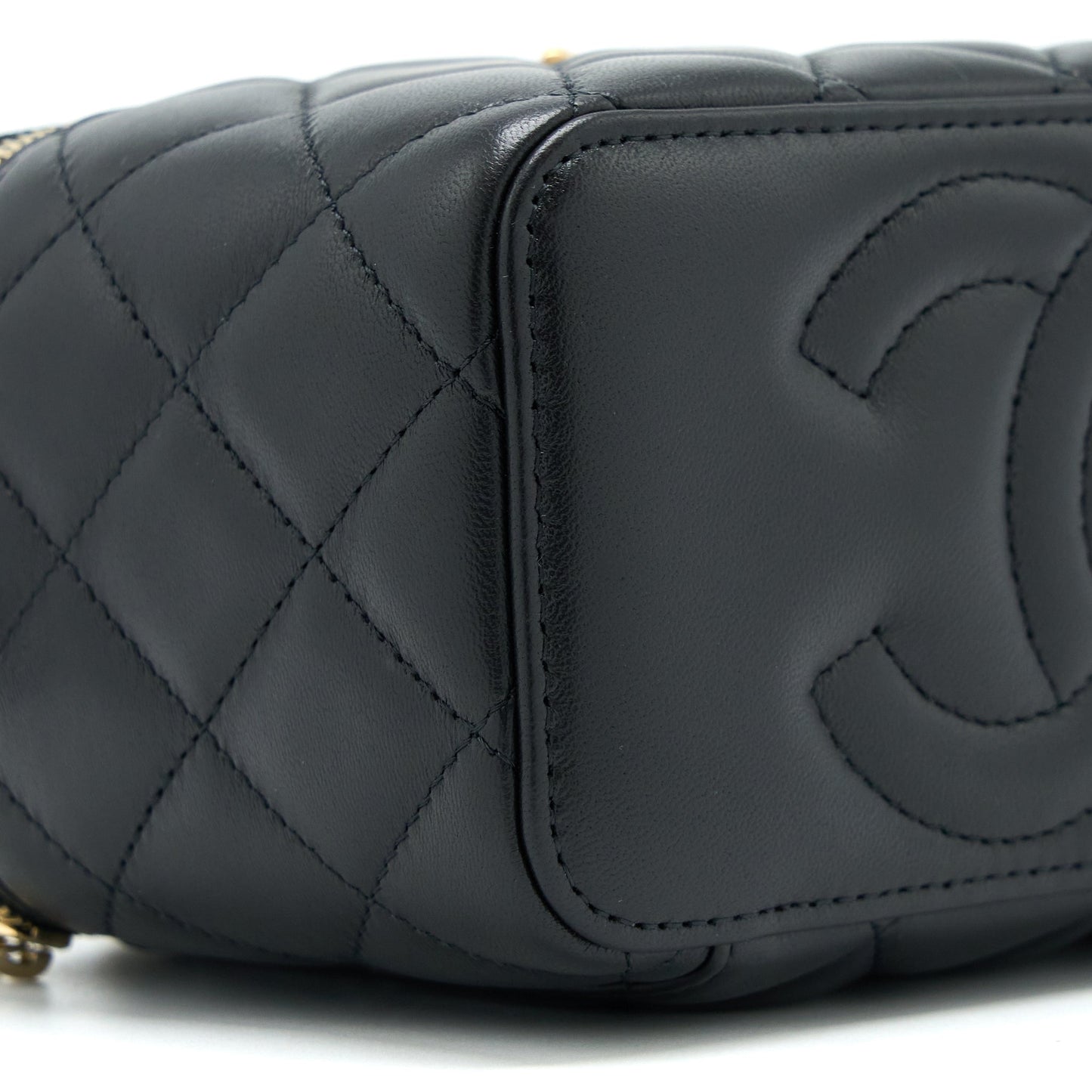Chanel 22k Leather Chain Top Handle Long Vanity Case Lambskin Black Brushed