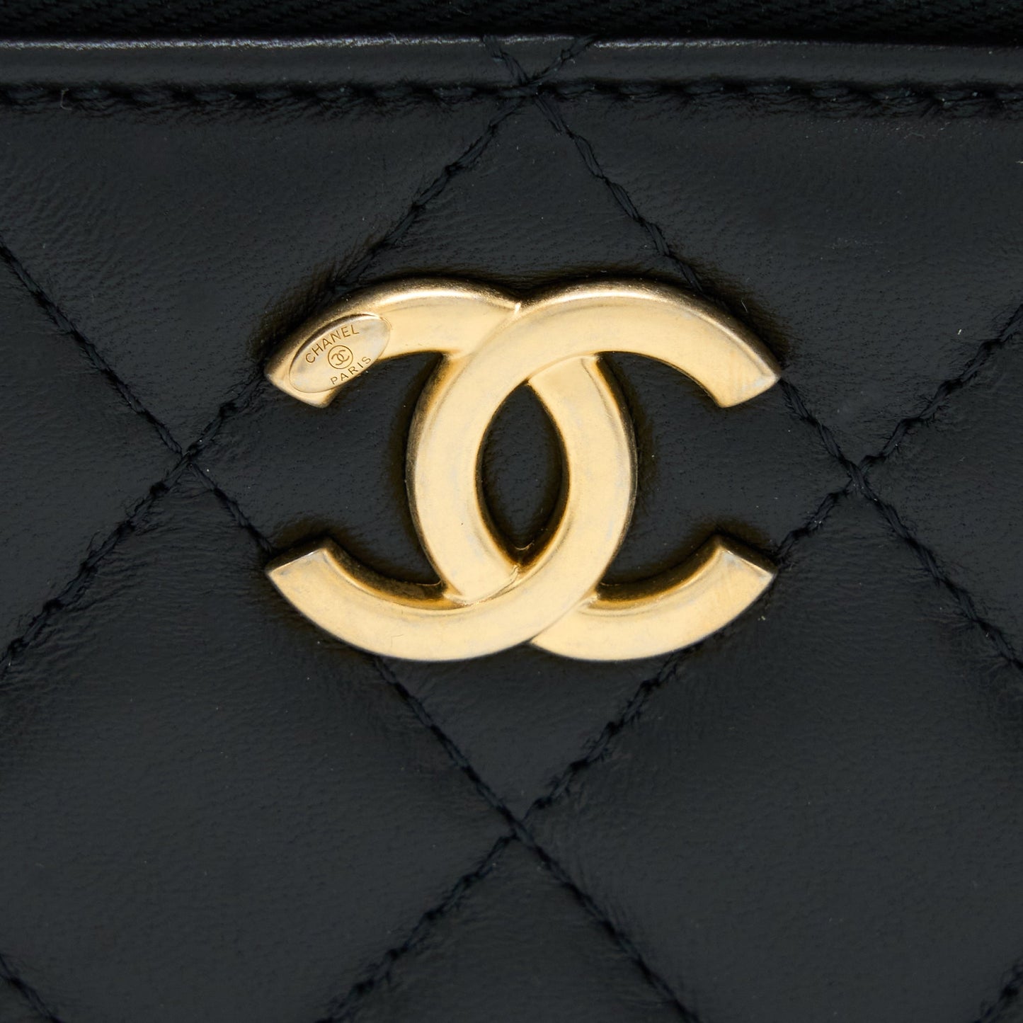 Chanel 22k Leather Chain Top Handle Long Vanity Case Lambskin Black Brushed