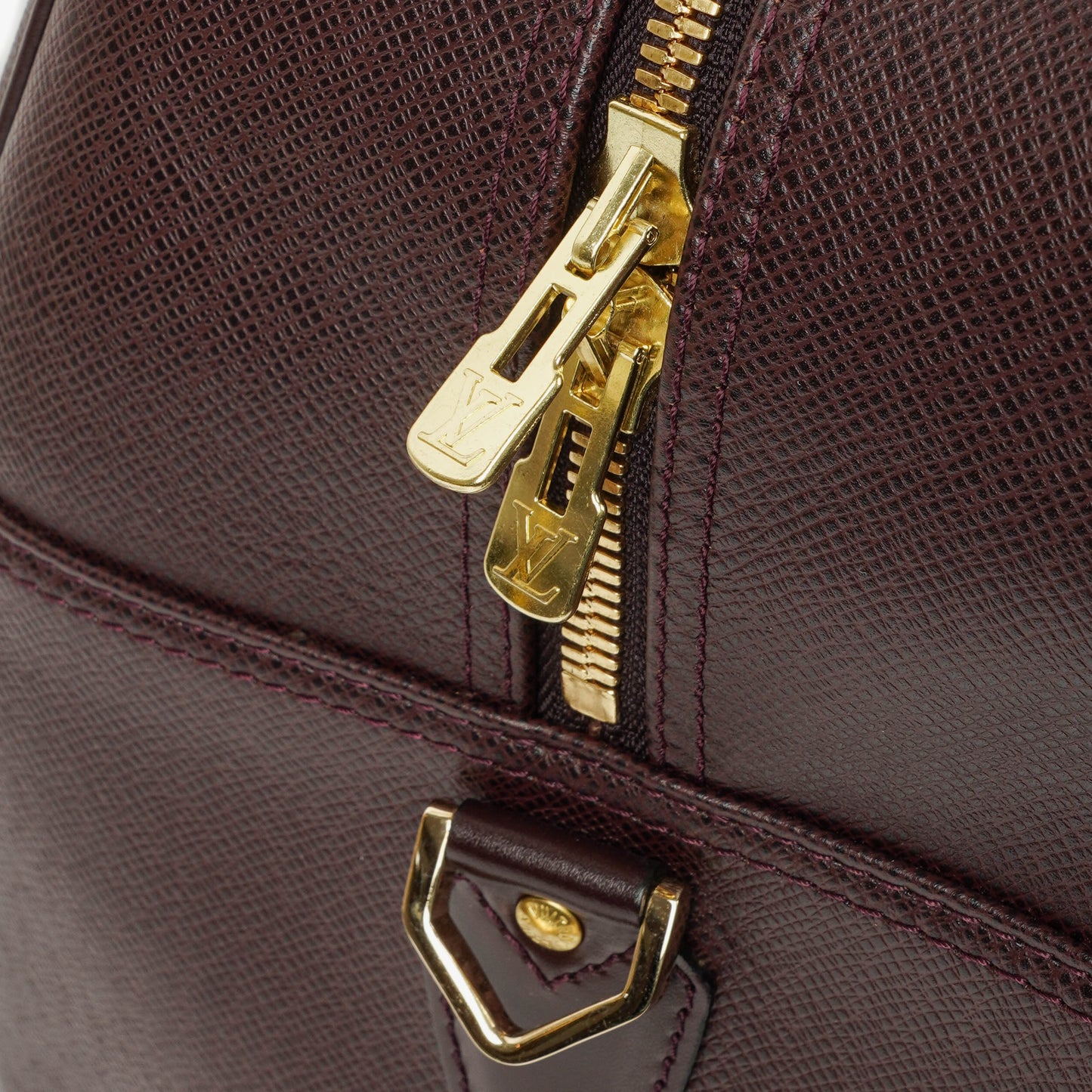 Louis Vuitton Kendall Burgundy Taiga Leather Bag