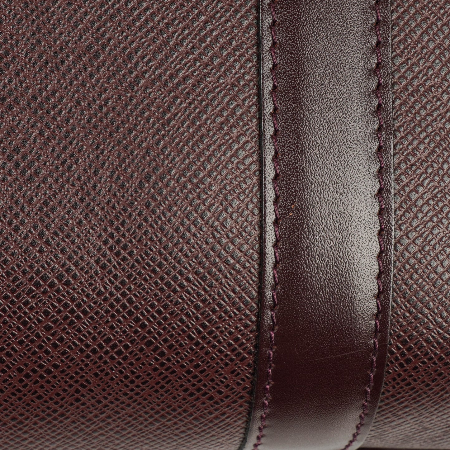 Louis Vuitton Kendall Burgundy Taiga Leather Bag