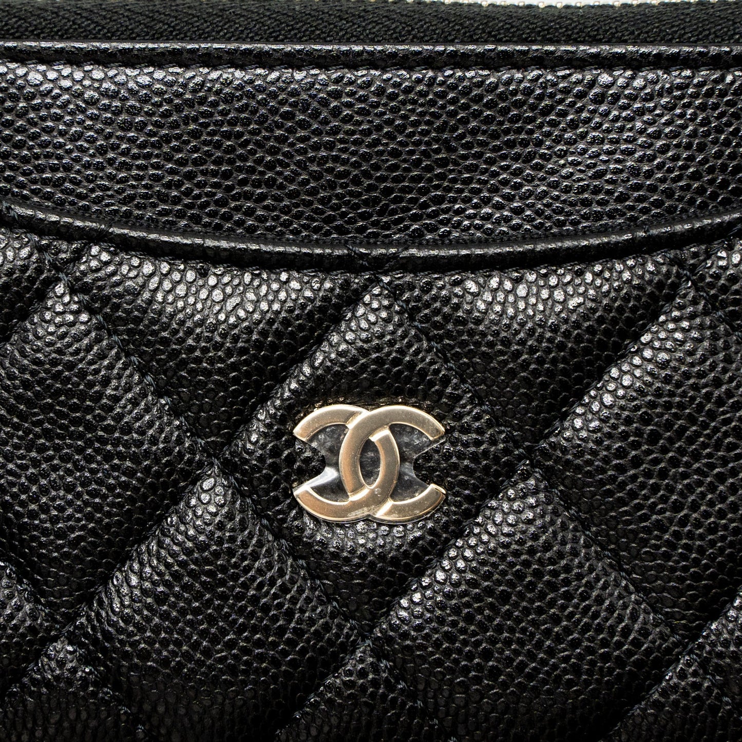 Chanel L Zip Wallet Caviar Black L (Microchip)
