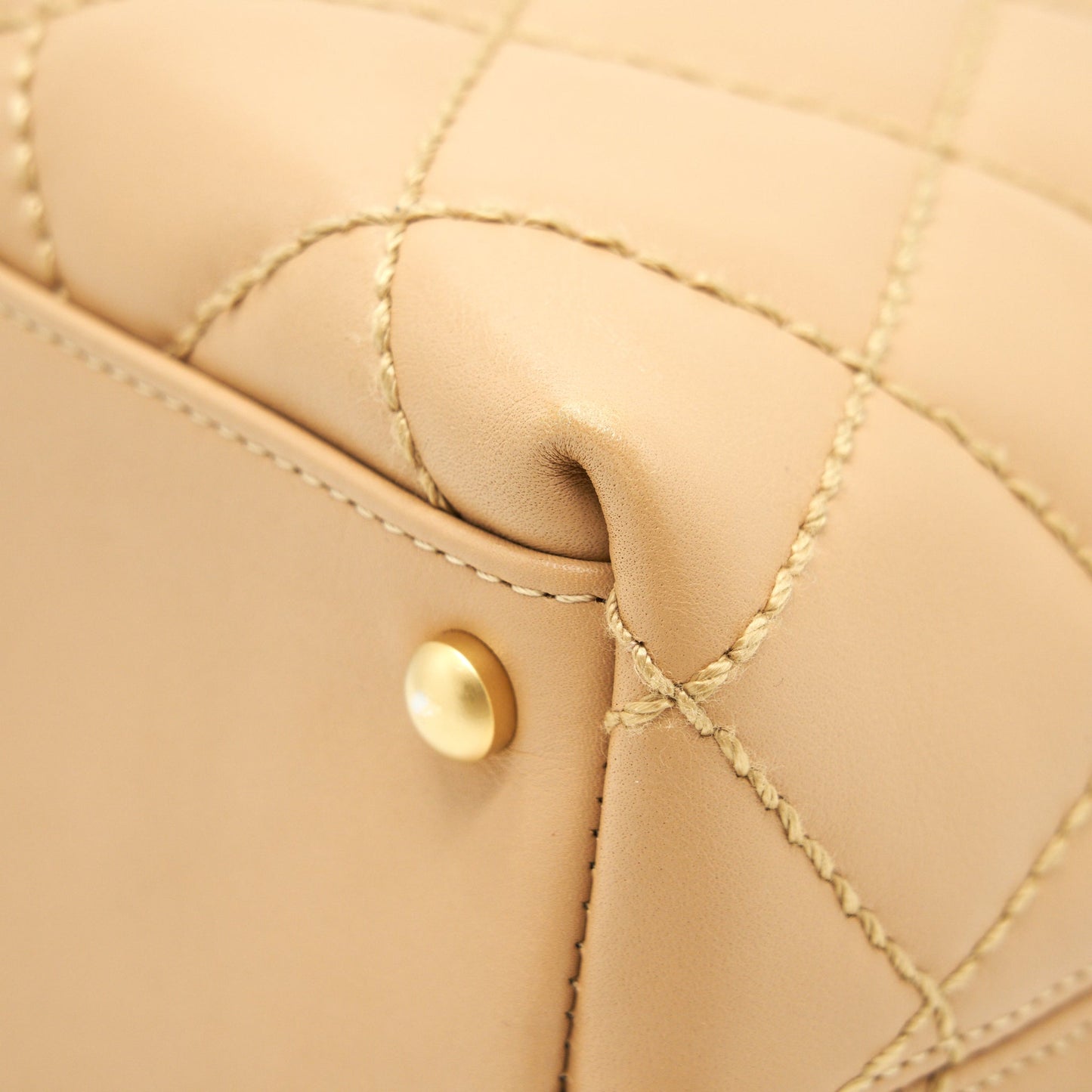 Chanel  Quilted beige Shoulder Bag