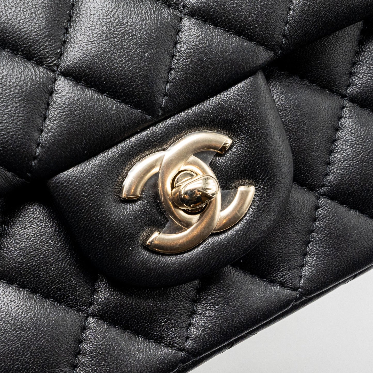 Chanel Top Handle Mini Rectangular Flap Bag Lambskin Black L (Microchip)